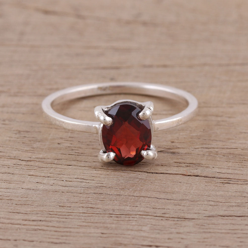 Premium Handcrafted Garnet Solitaire Ring - Glamorous Red in 925 Sterling Silver