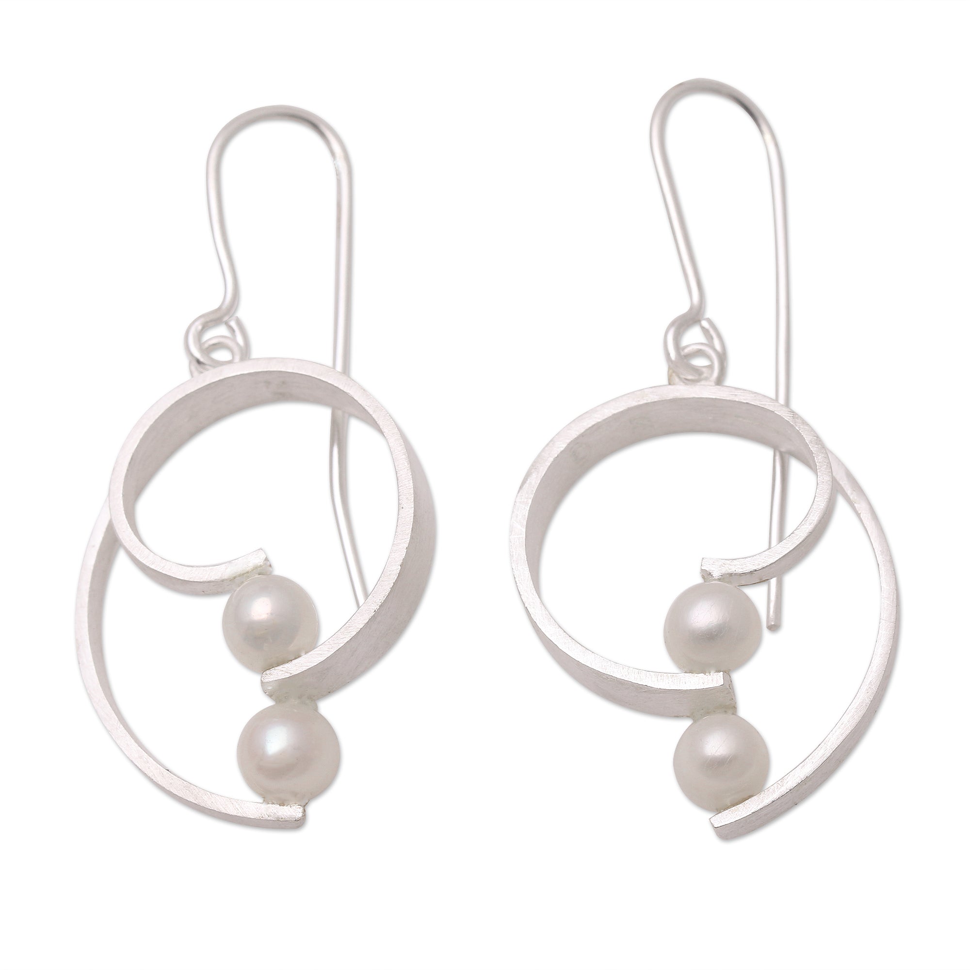 Premium Asymmetrical Cultured Pearl Dangle Earrings - Handcrafted Elegance