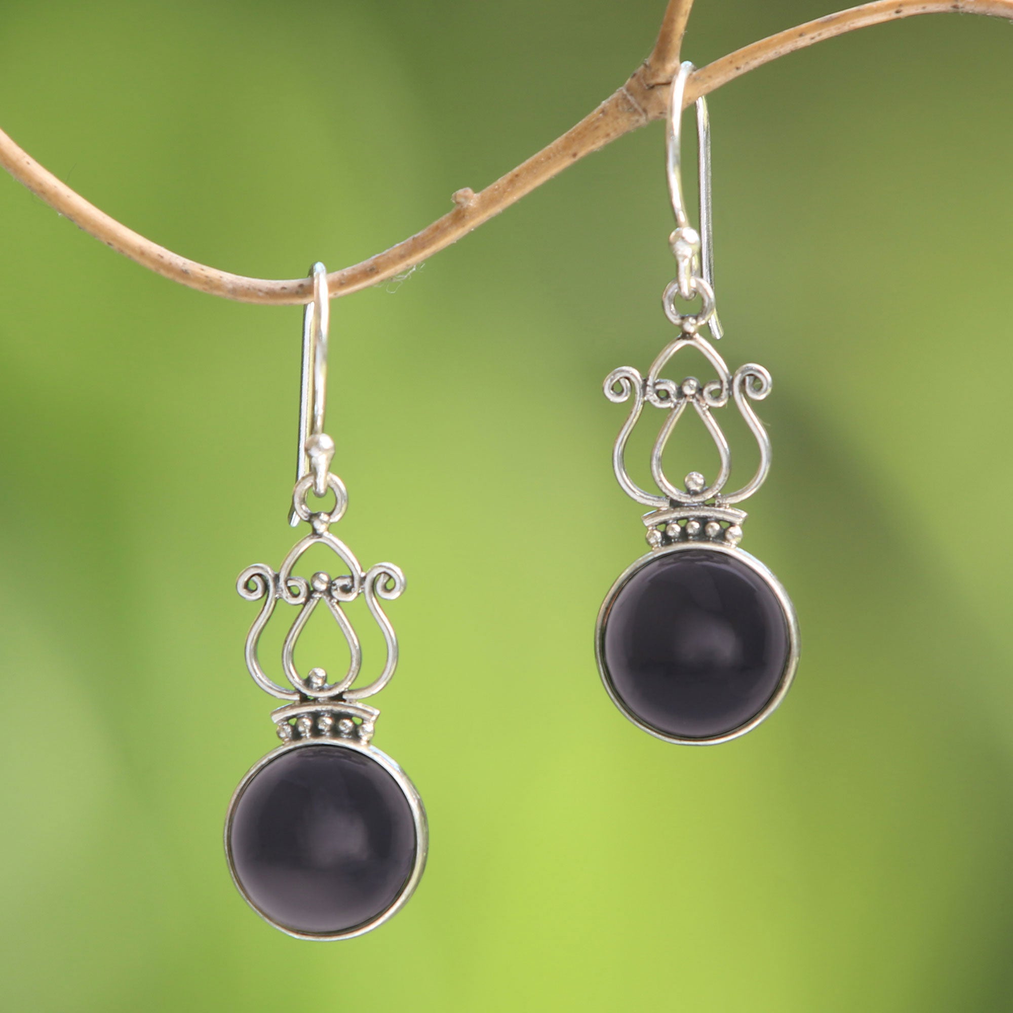 Premium Raven Queen Dangle Earrings: Handcrafted Onyx & Sterling Silver