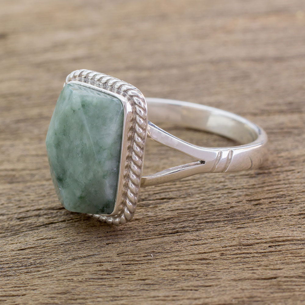 Premium Guatemalan Sterling Silver and Faceted Jade Ring - Handcrafted Elegance