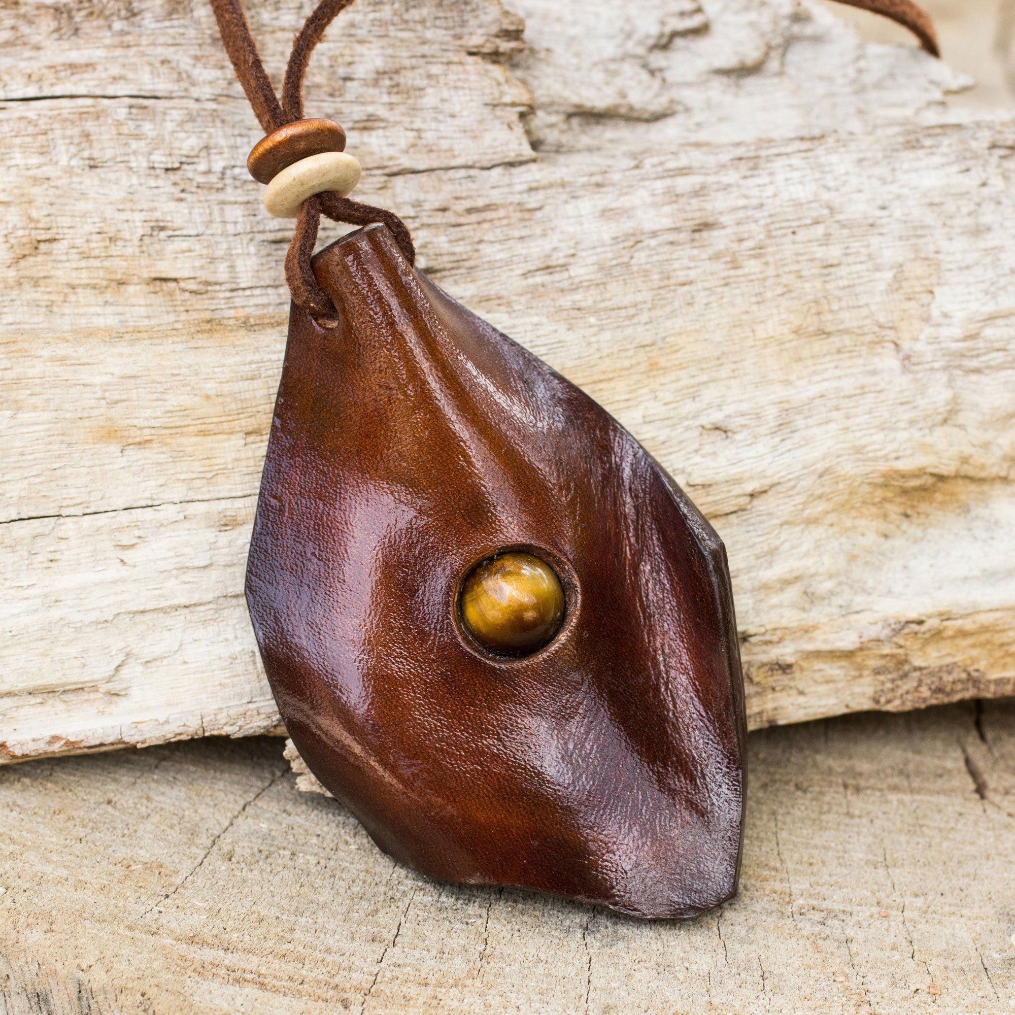 Premium Tiger's Eye & Leather Men's Pendant Necklace - Handcrafted Elegance
