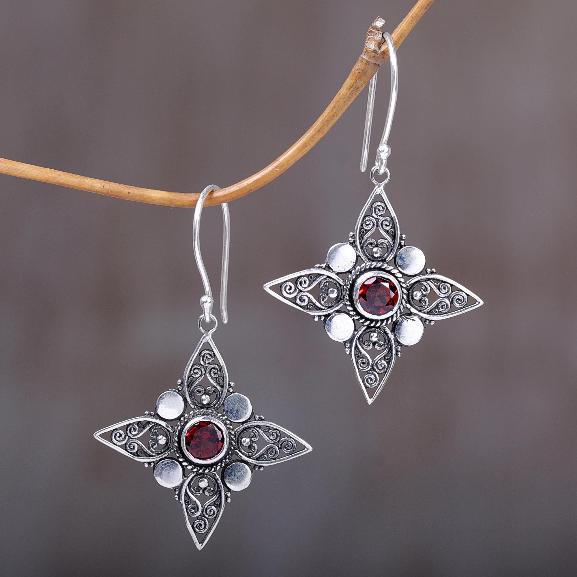 Premium Four-Pointed Stars Sterling Silver Dangle Earrings with Red Garnet