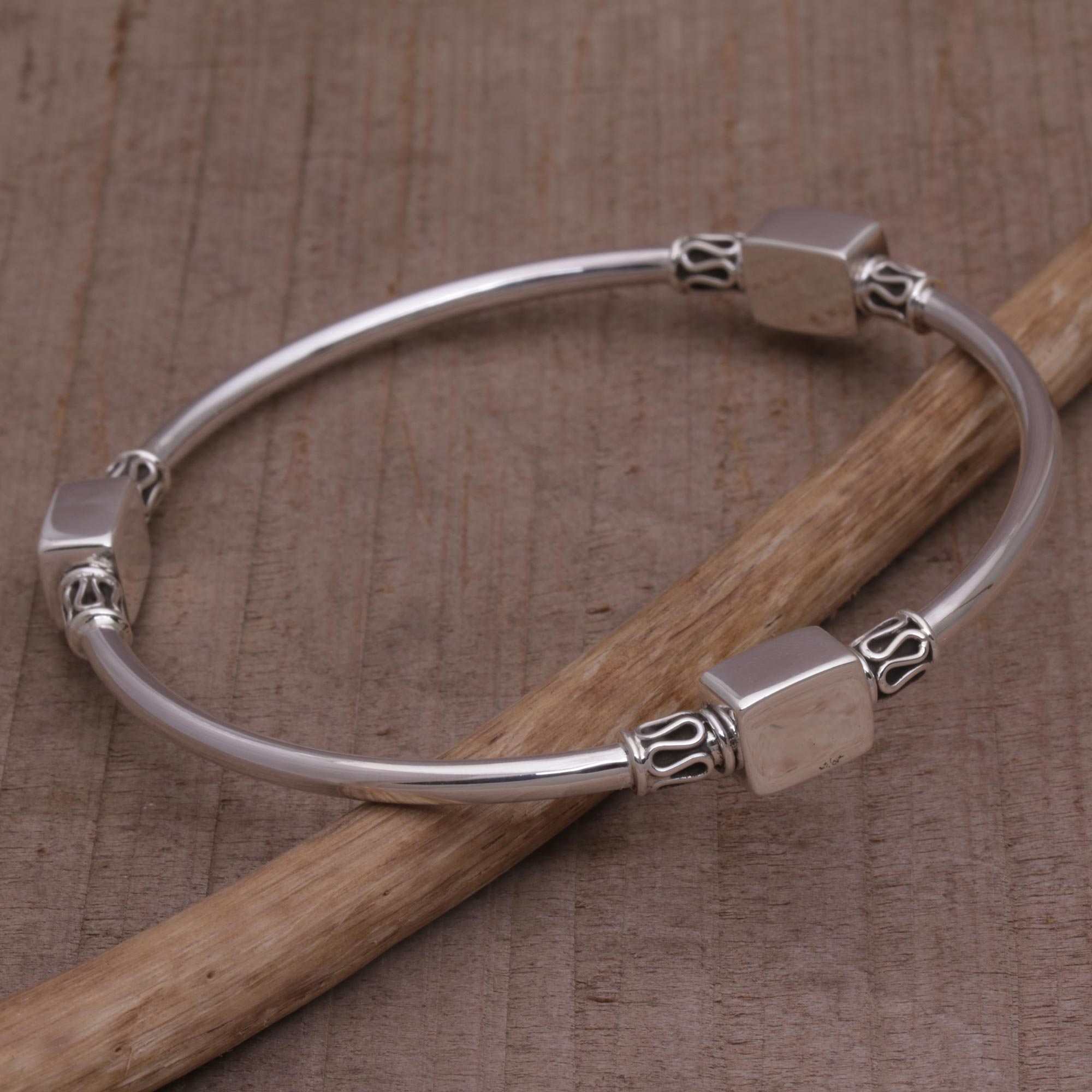 Premium Square Reflection Silver Bangle Bracelet - Handmade in Bali