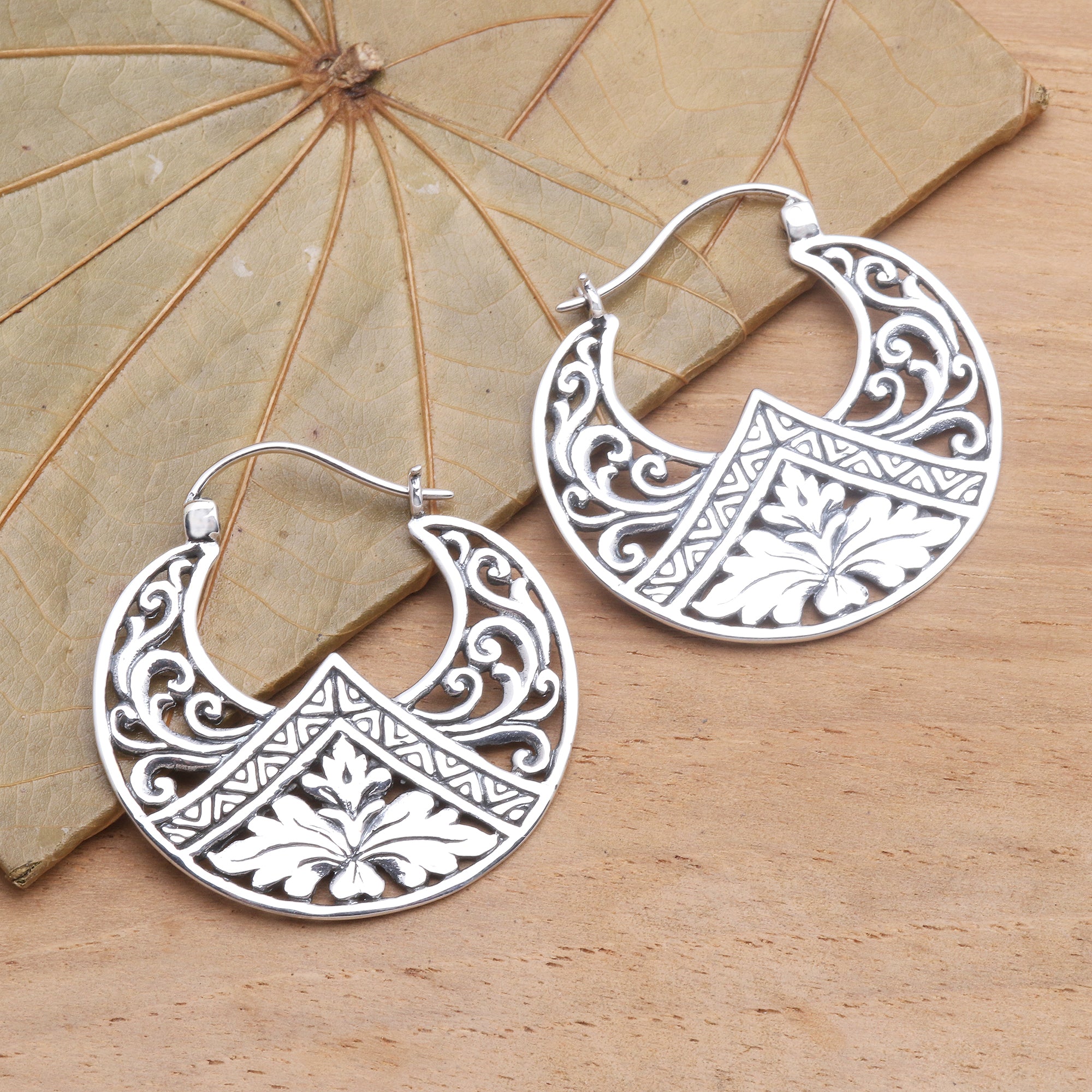 Premium Flame Flower Sterling Silver Hoop Earrings - Balinese Floral Design