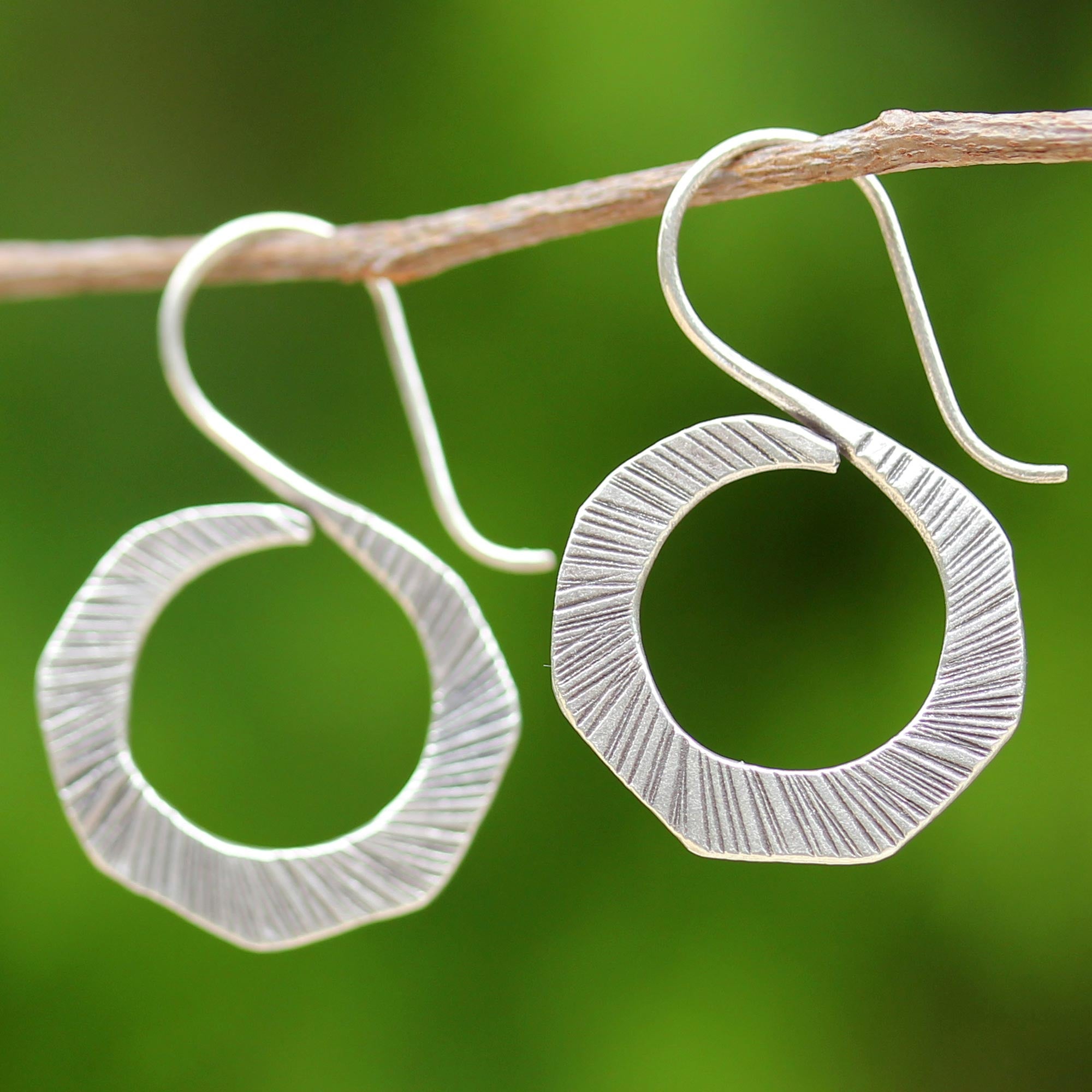 Premium Geometric Thai Silver Drop Earrings - Striped Swan Design for Women