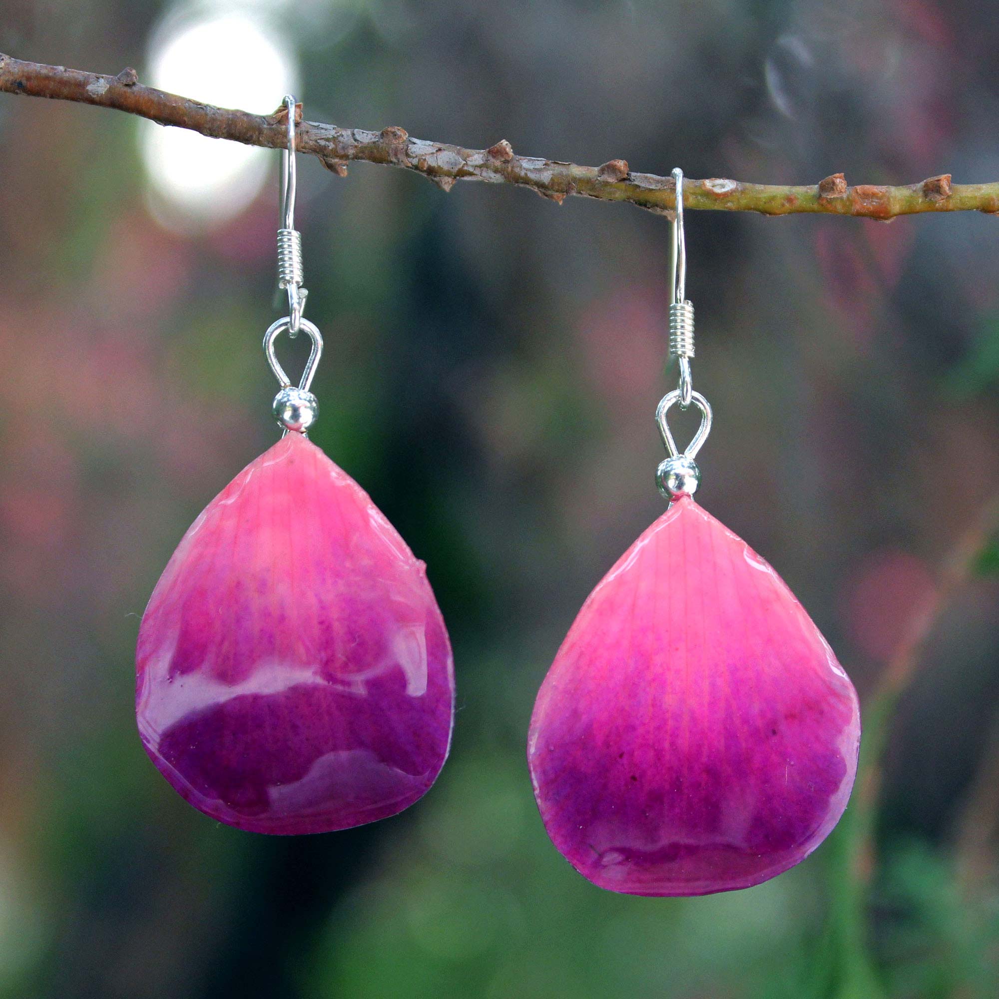 Premium Chiang Mai Kiss Orchid Earrings – Handcrafted Silver & Resin Floral Design