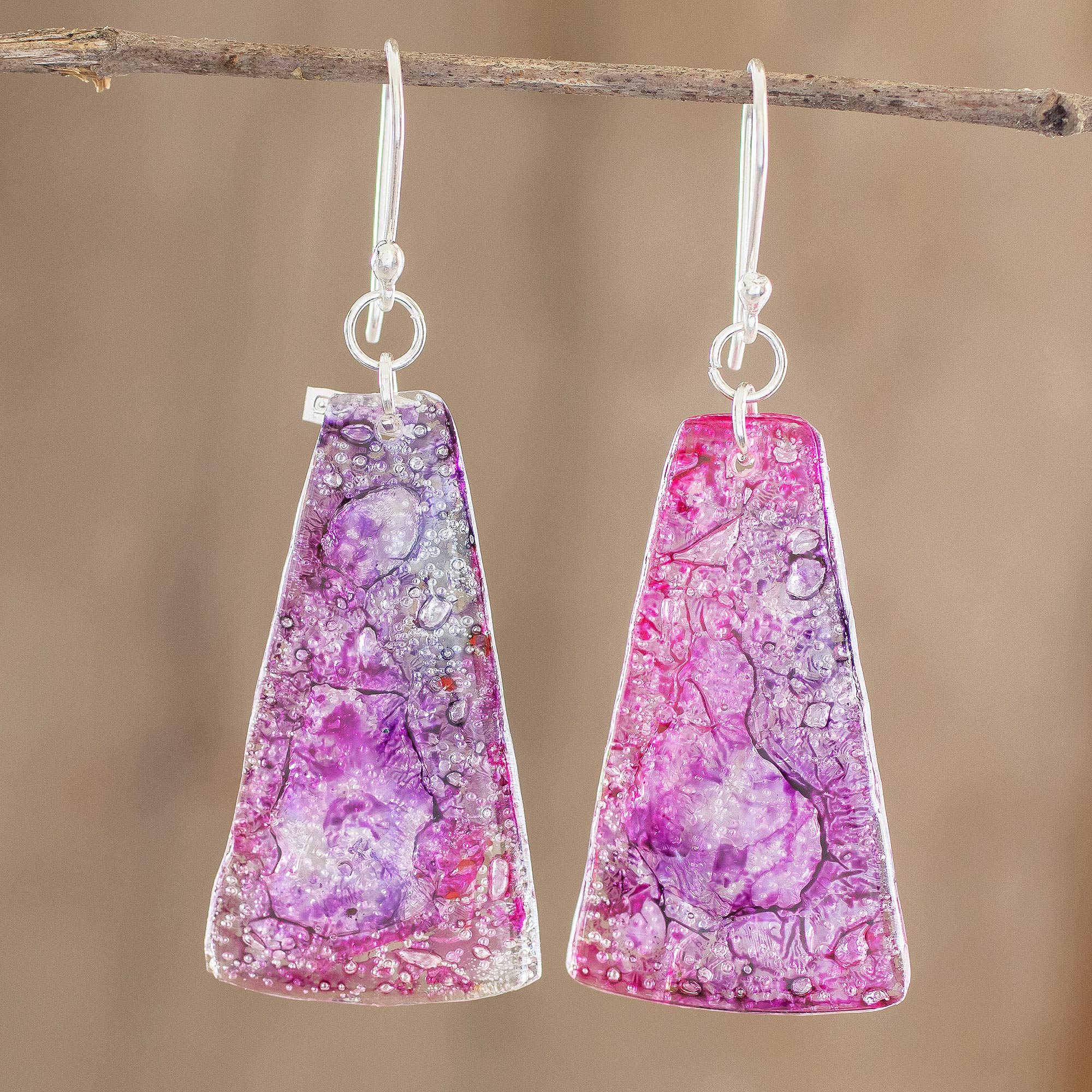 Premium Orchid Polygons Recycled CD Dangle Earrings – Eco-Chic Pink & Purple