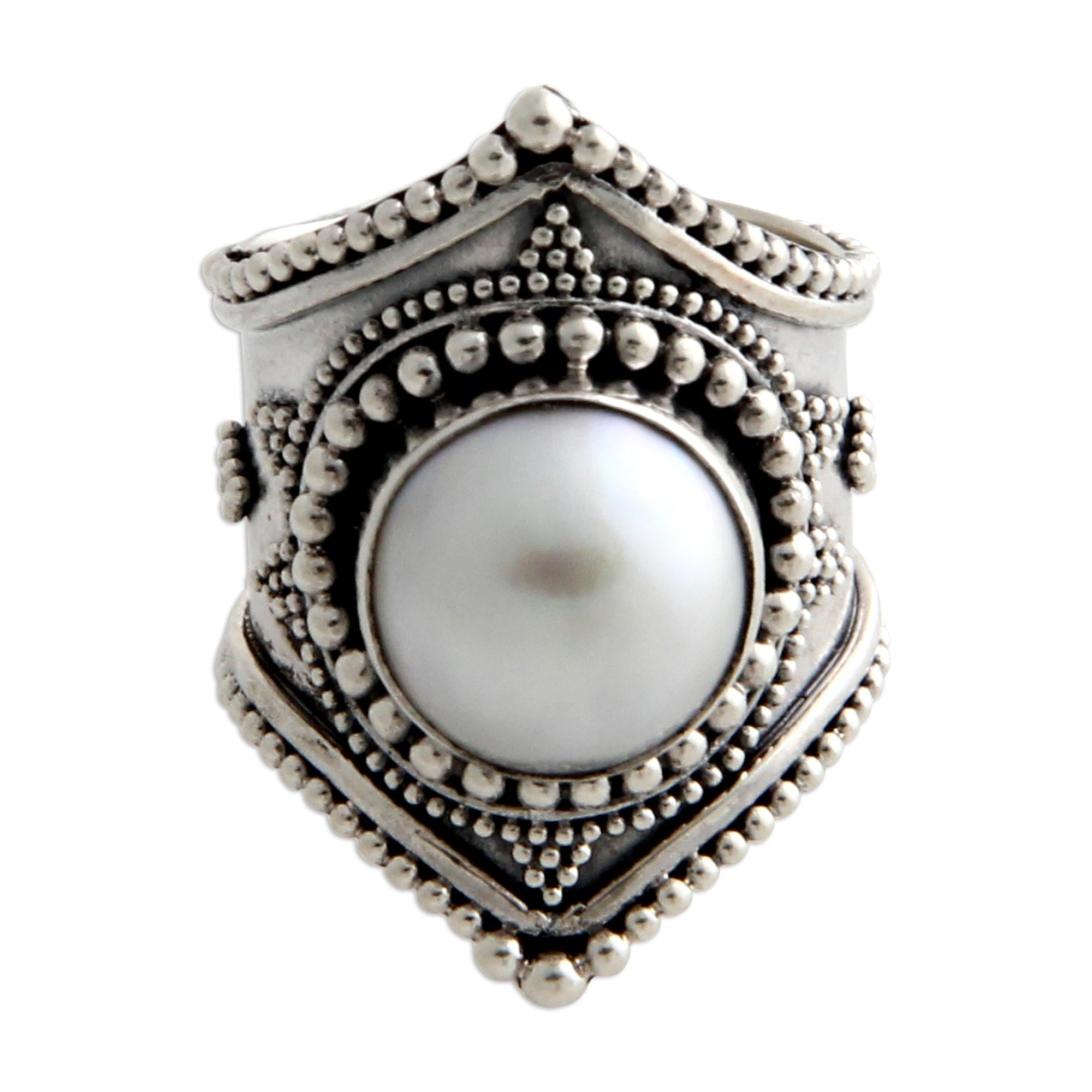 Premium Glowing Cloud Pearl Cocktail Ring - Ultimate Elegance