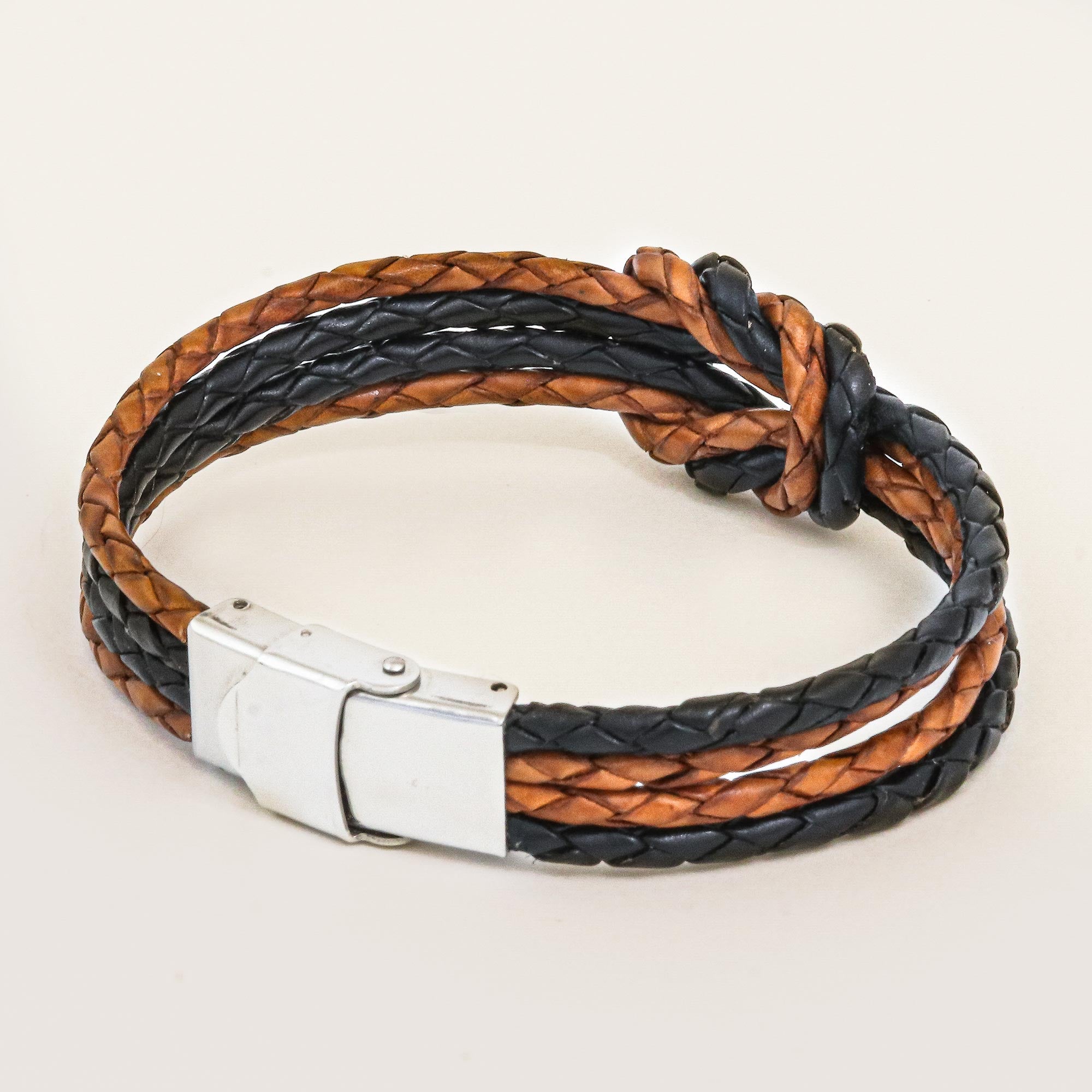 Premium Unity Braided Leather Bracelet – Handcrafted Brown & Black Design