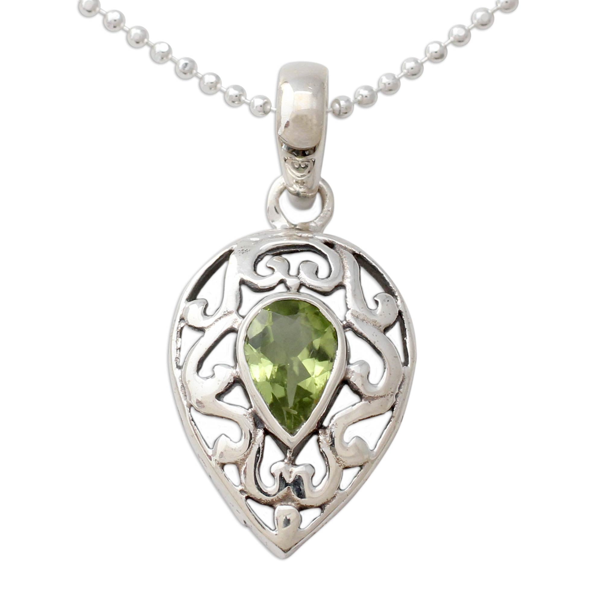 Premium Sterling Silver Peridot Birthstone Necklace – Lime Lace Jewelry