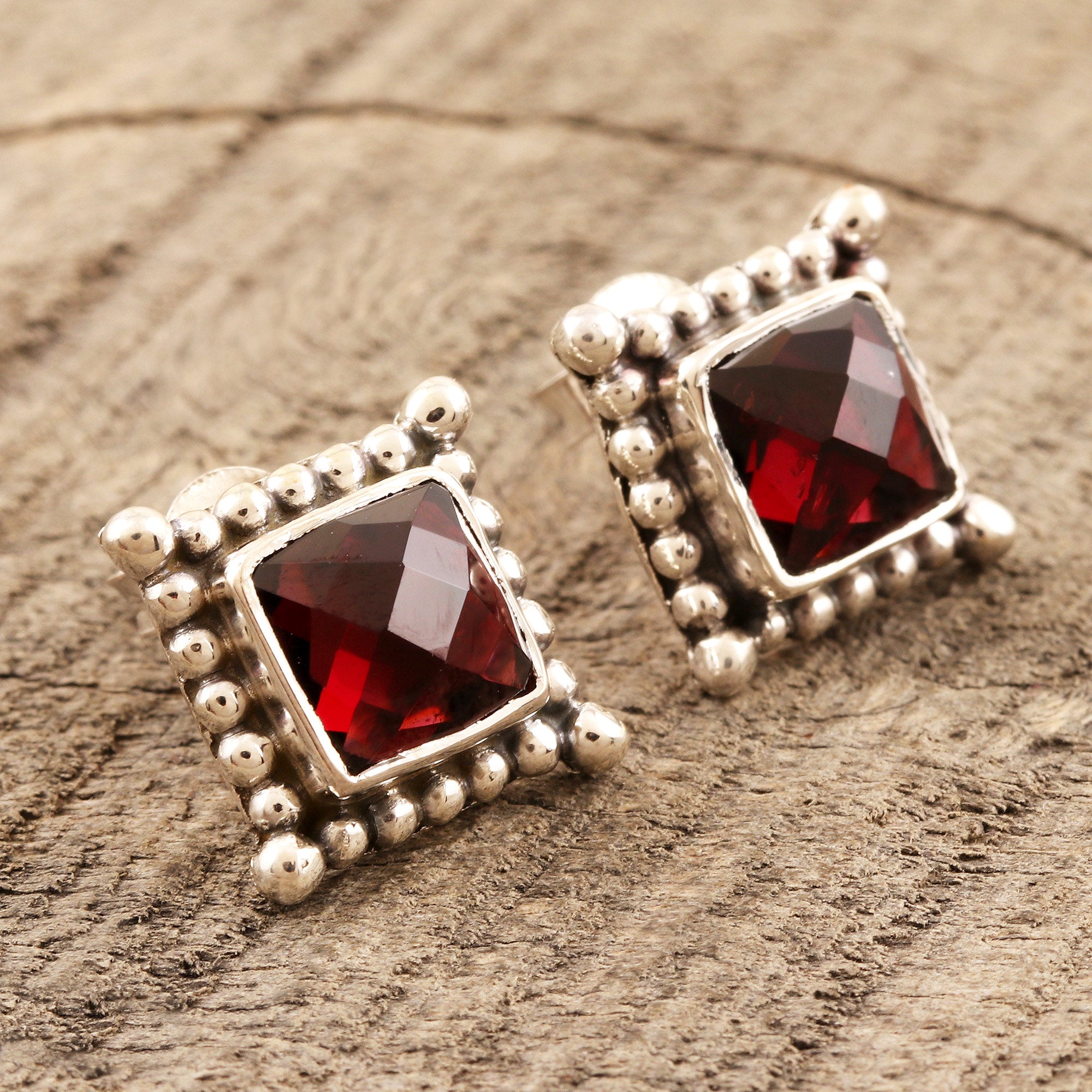 Premium Red Checkerboard Garnet Sterling Silver Stud Earrings - Picture Perfect Style