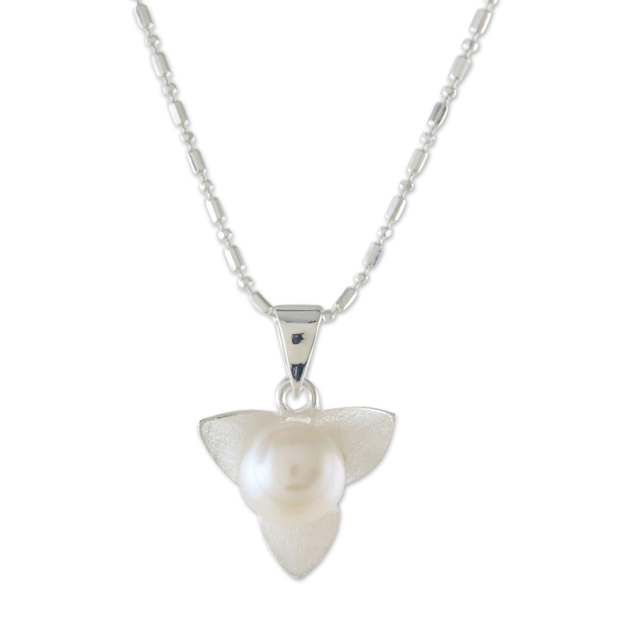 Premium Thai Artisan Cultured Pearl Floral Pendant Necklace