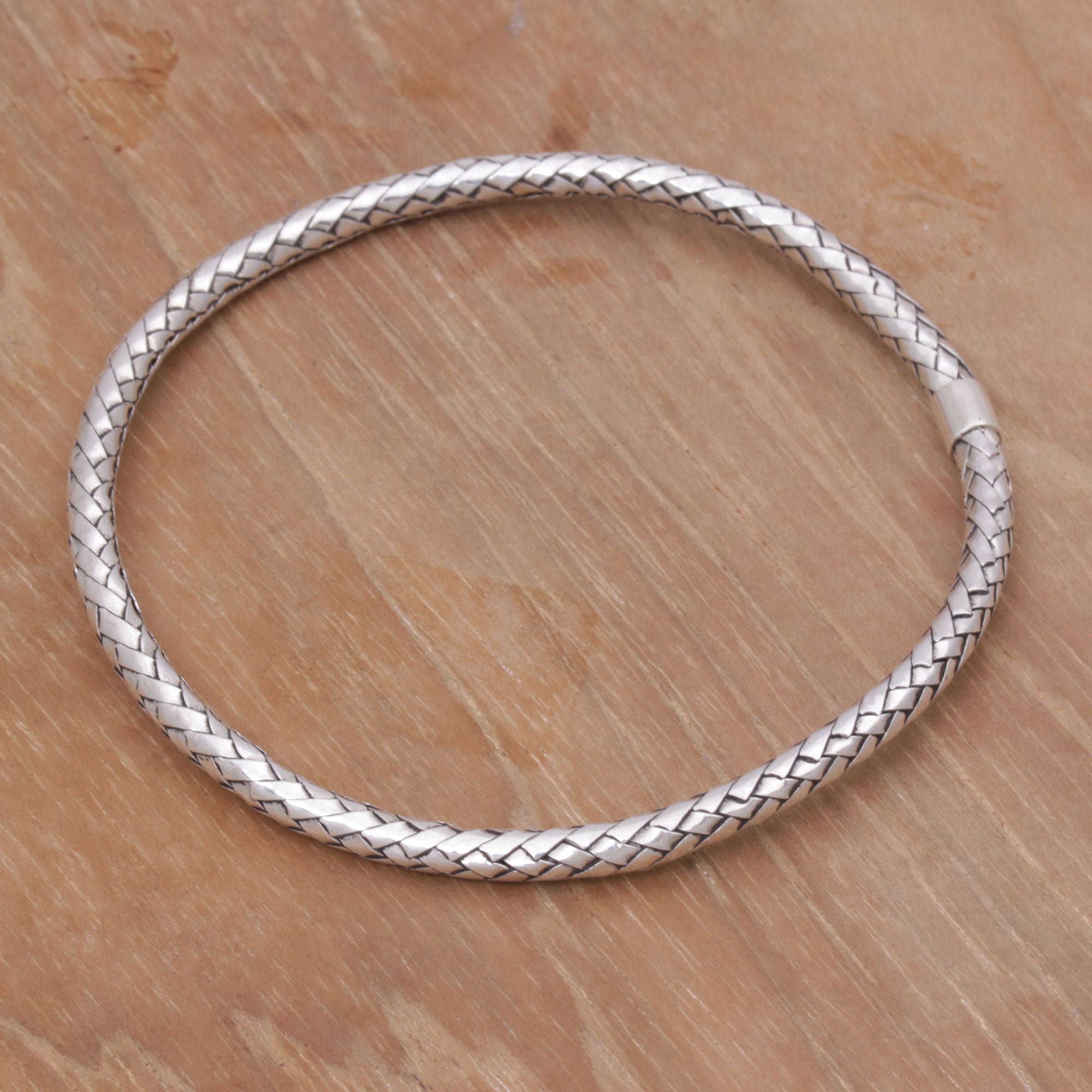 Premium Handwoven Sterling Silver Bangle Bracelet – Artisan Crafted in Indonesia