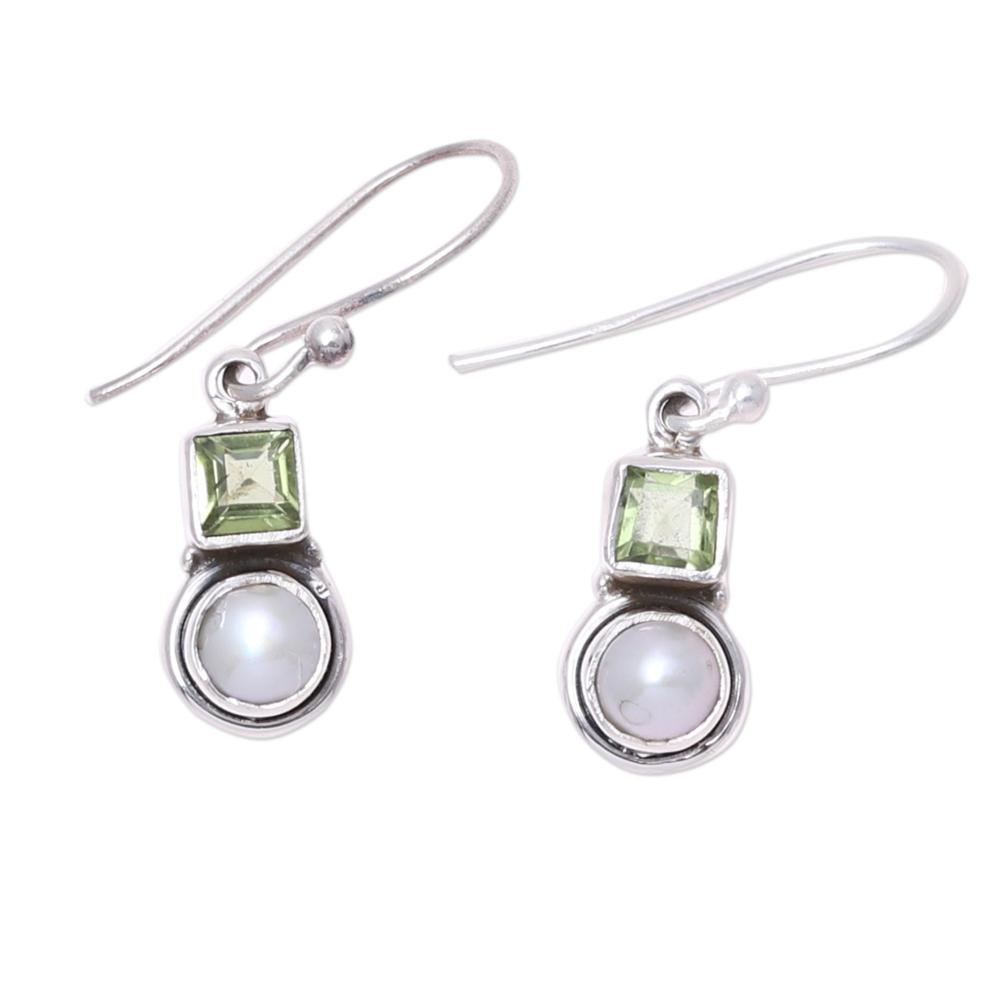 Premium Moonglow Garden Peridot Pearl Dangle Earrings - Handmade Elegance