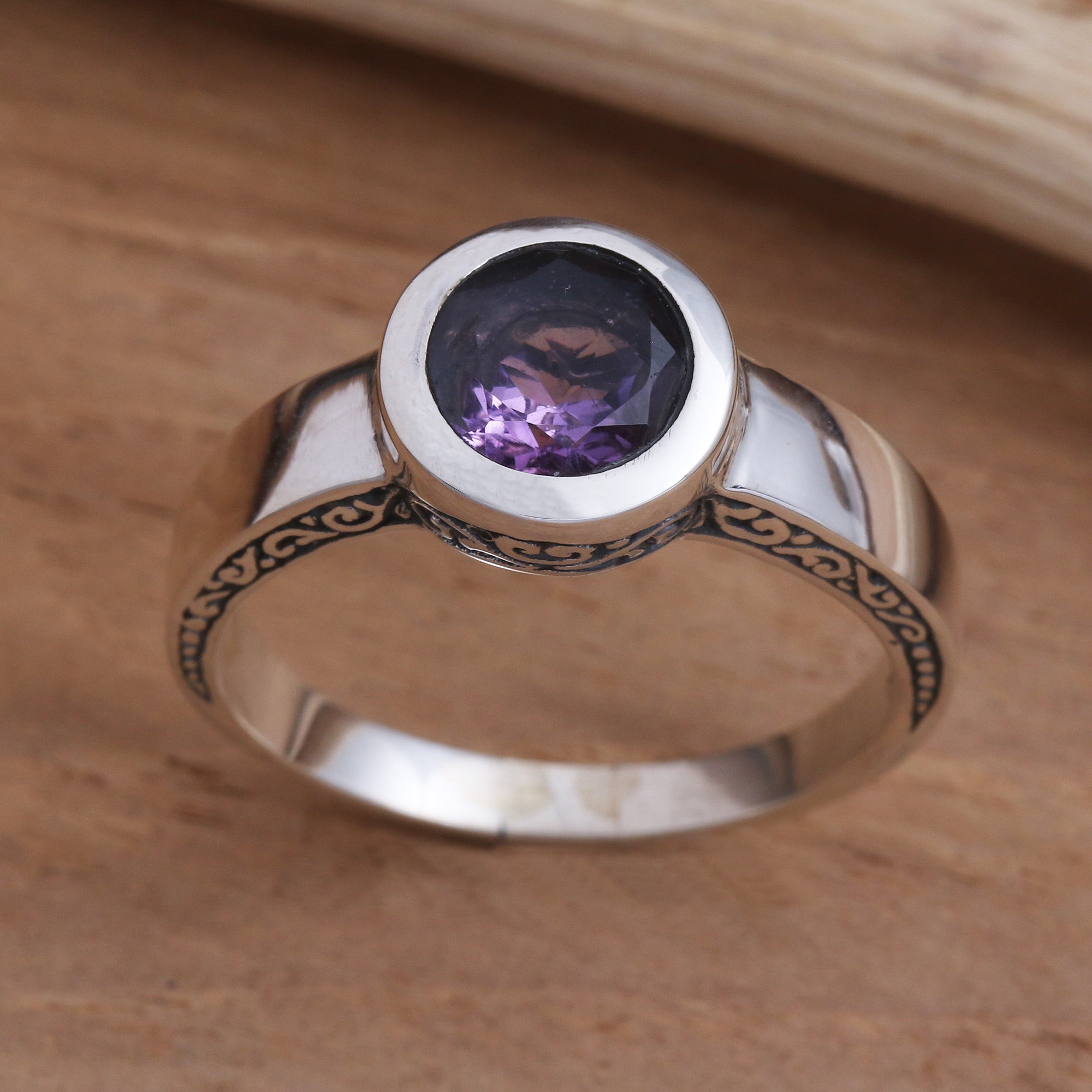 Premium Amethyst Solitaire Ring in Sterling Silver - Ultimate Elegance