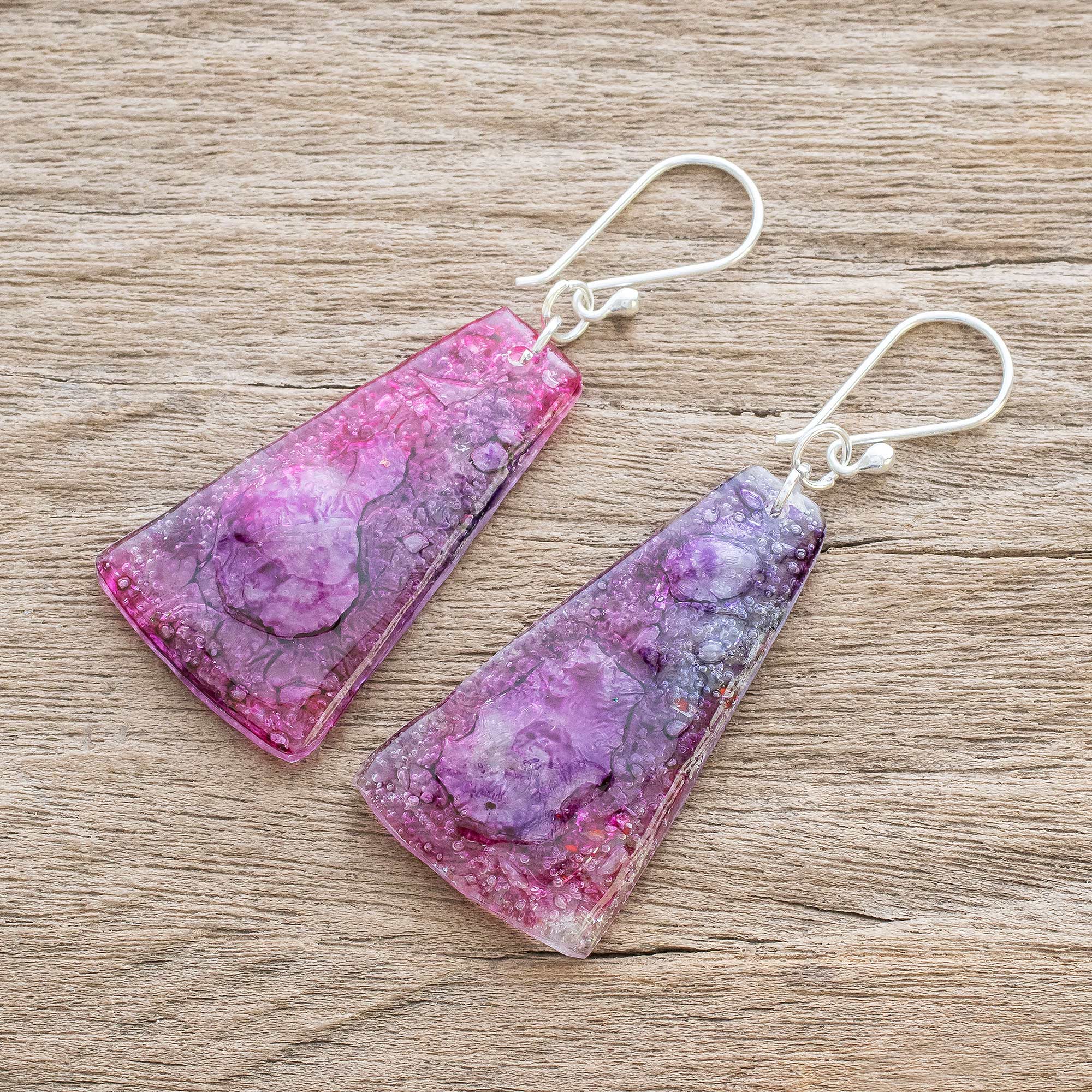 Premium Orchid Polygons Recycled CD Dangle Earrings – Eco-Chic Pink & Purple