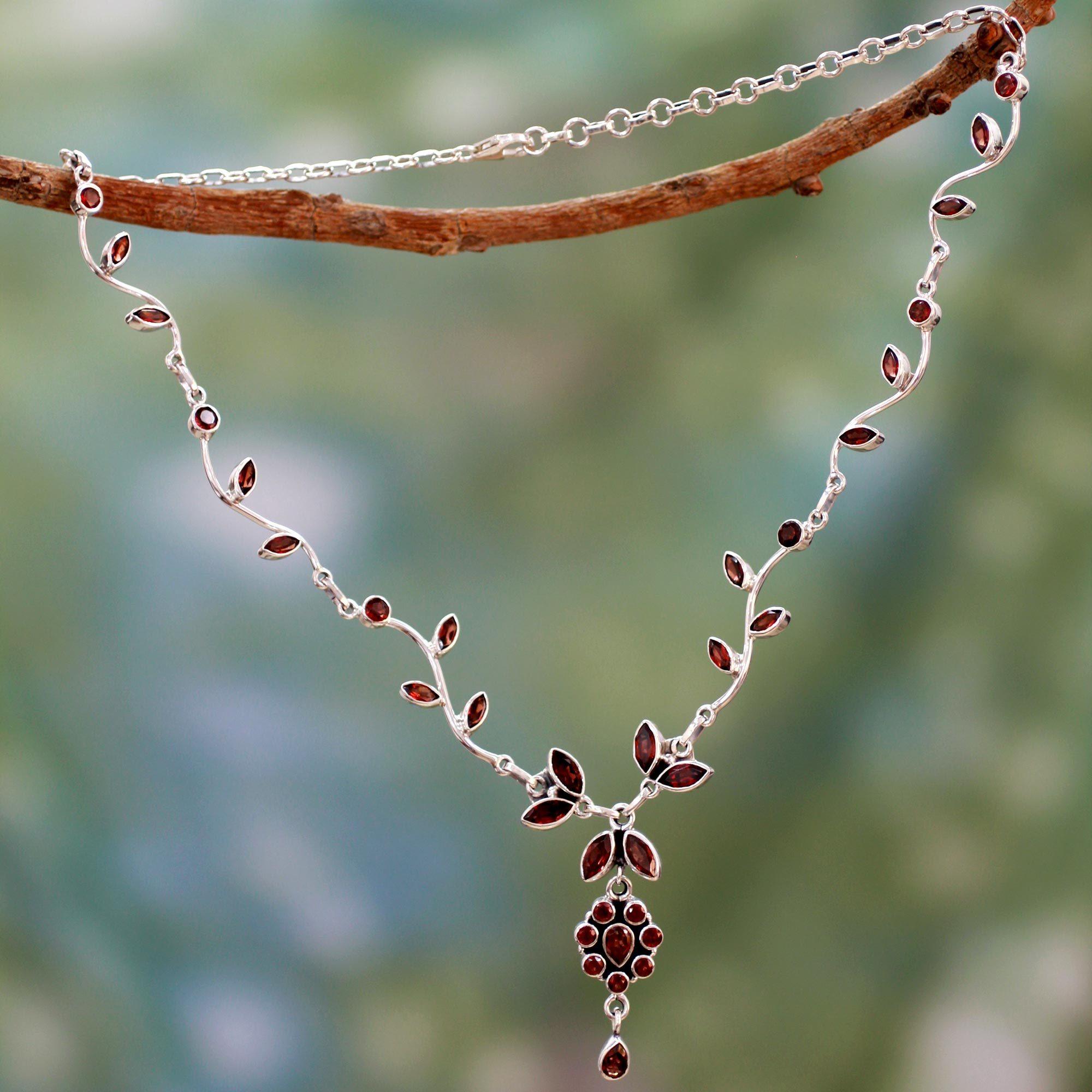 Premium Garnet Blossom Necklace – Handcrafted Elegance