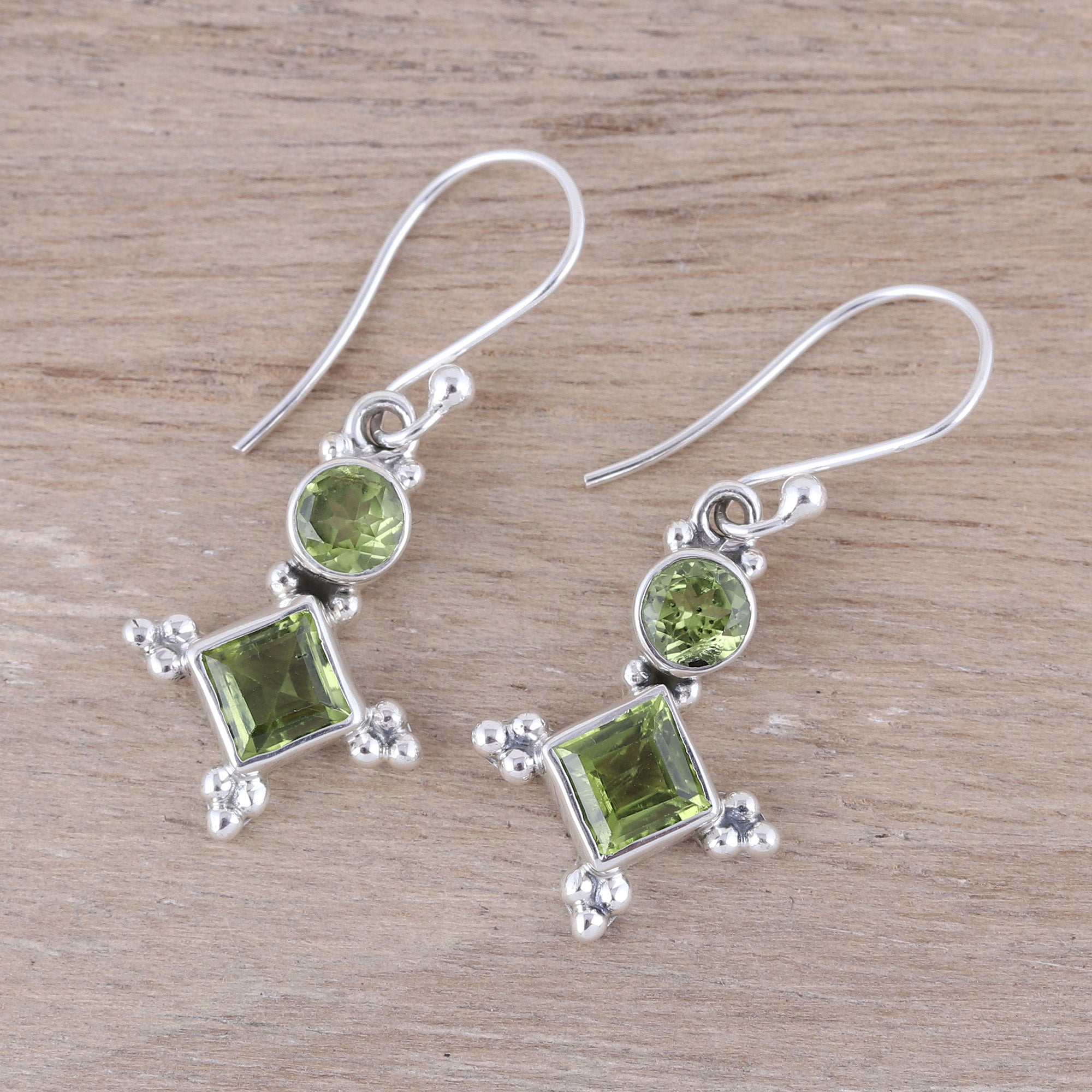 Premium Opulent Stars Green Peridot Sterling Silver Dangle Earrings