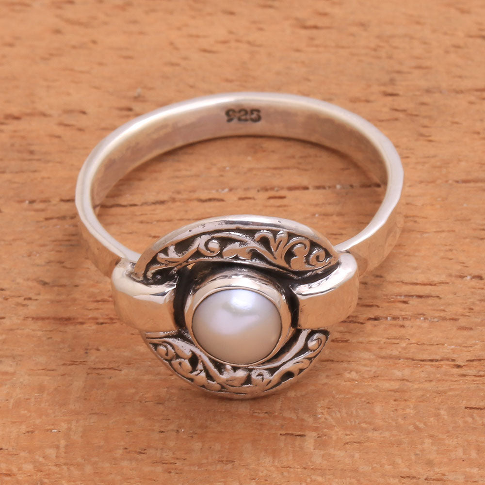 Premium Circular Glow Cultured Pearl Cocktail Ring - Sterling Silver Elegance