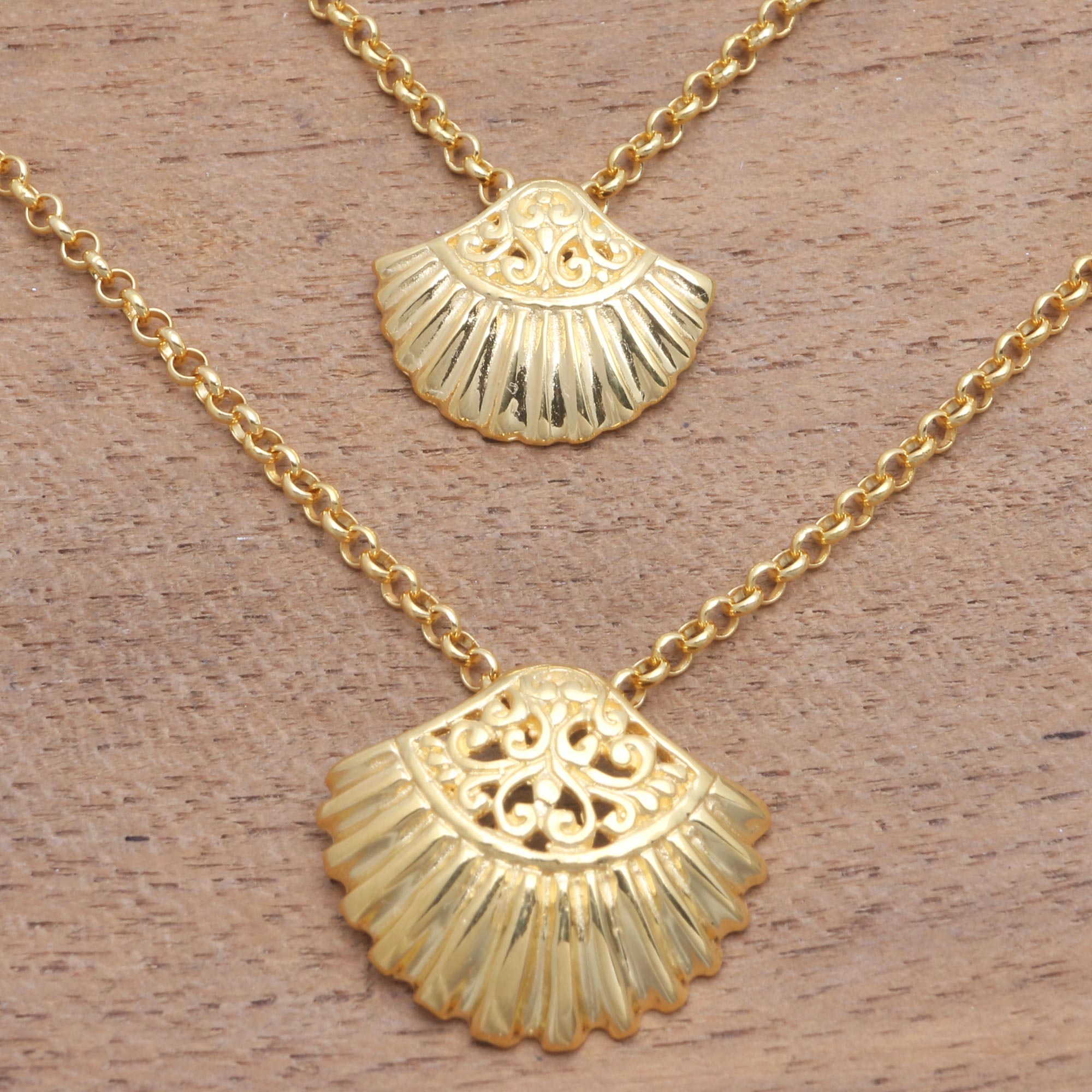 Premium 18K Gold Plated Sterling Silver Seashell Pendant Necklace