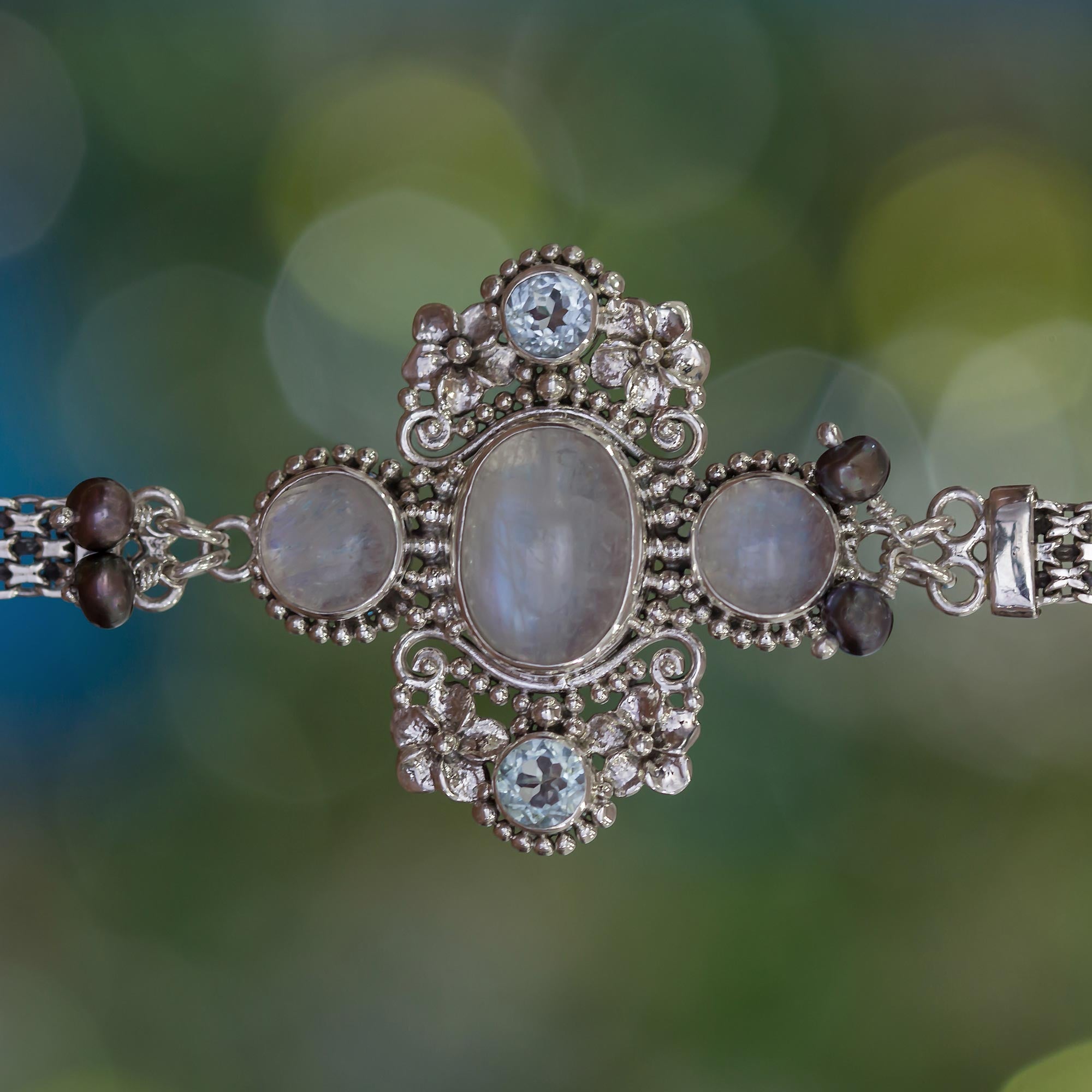 Premium Sterling Silver Gianyar Bracelet with Moonstone & Pearl