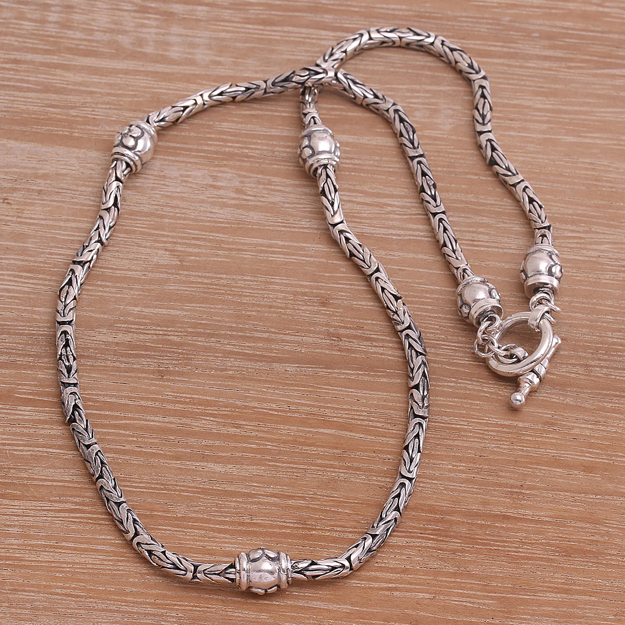 Premium Floral Borobudur Silver Necklace - Handcrafted Elegance