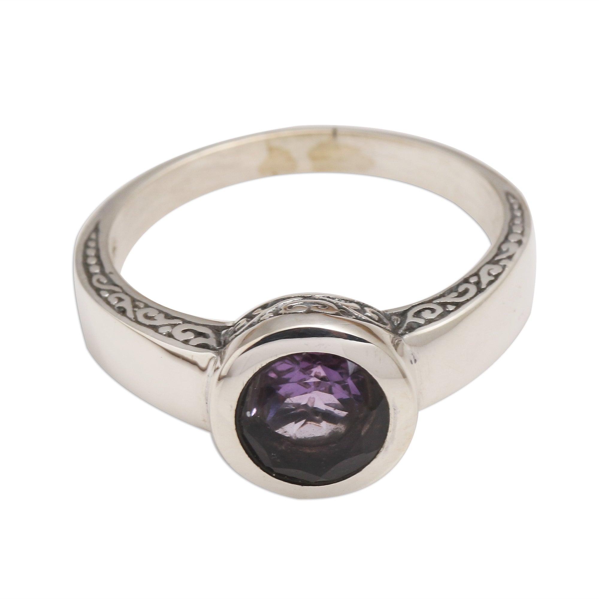 Premium Amethyst Solitaire Ring in Sterling Silver - Ultimate Elegance