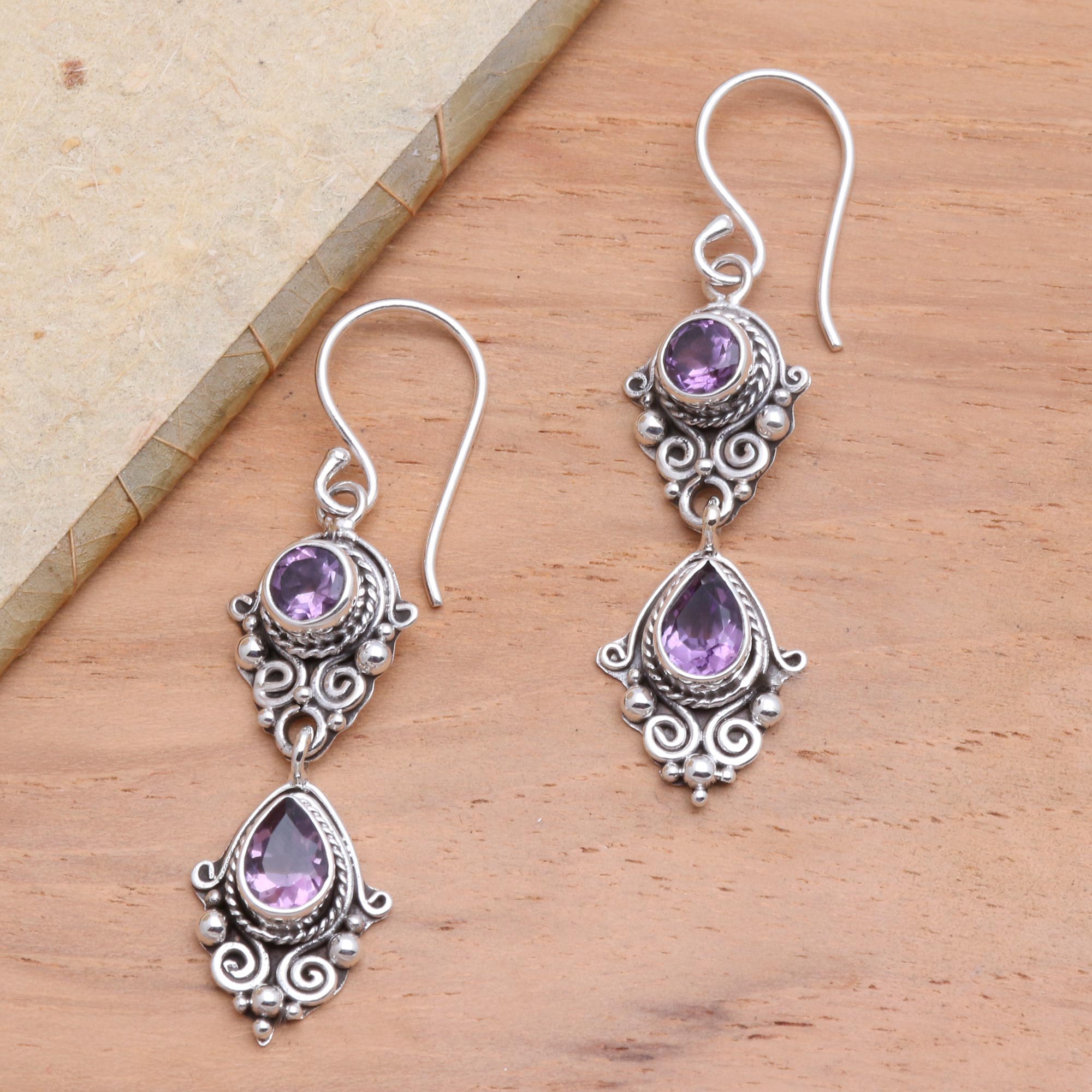 Premium Vintage Amethyst Dangle Earrings – Timeless Elegance