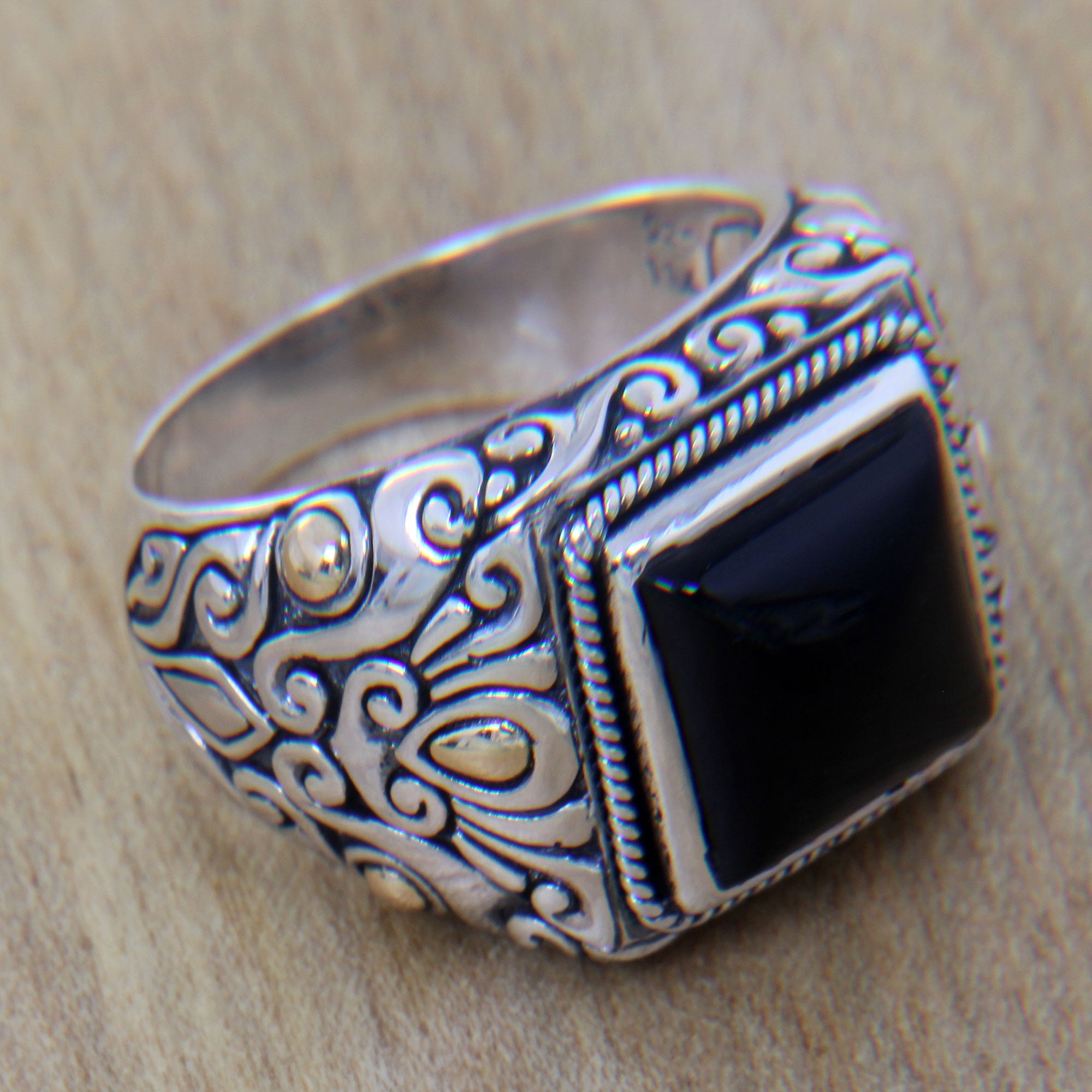 Premium Tambora Onyx Silver Men's Ring - Handcrafted Elegance