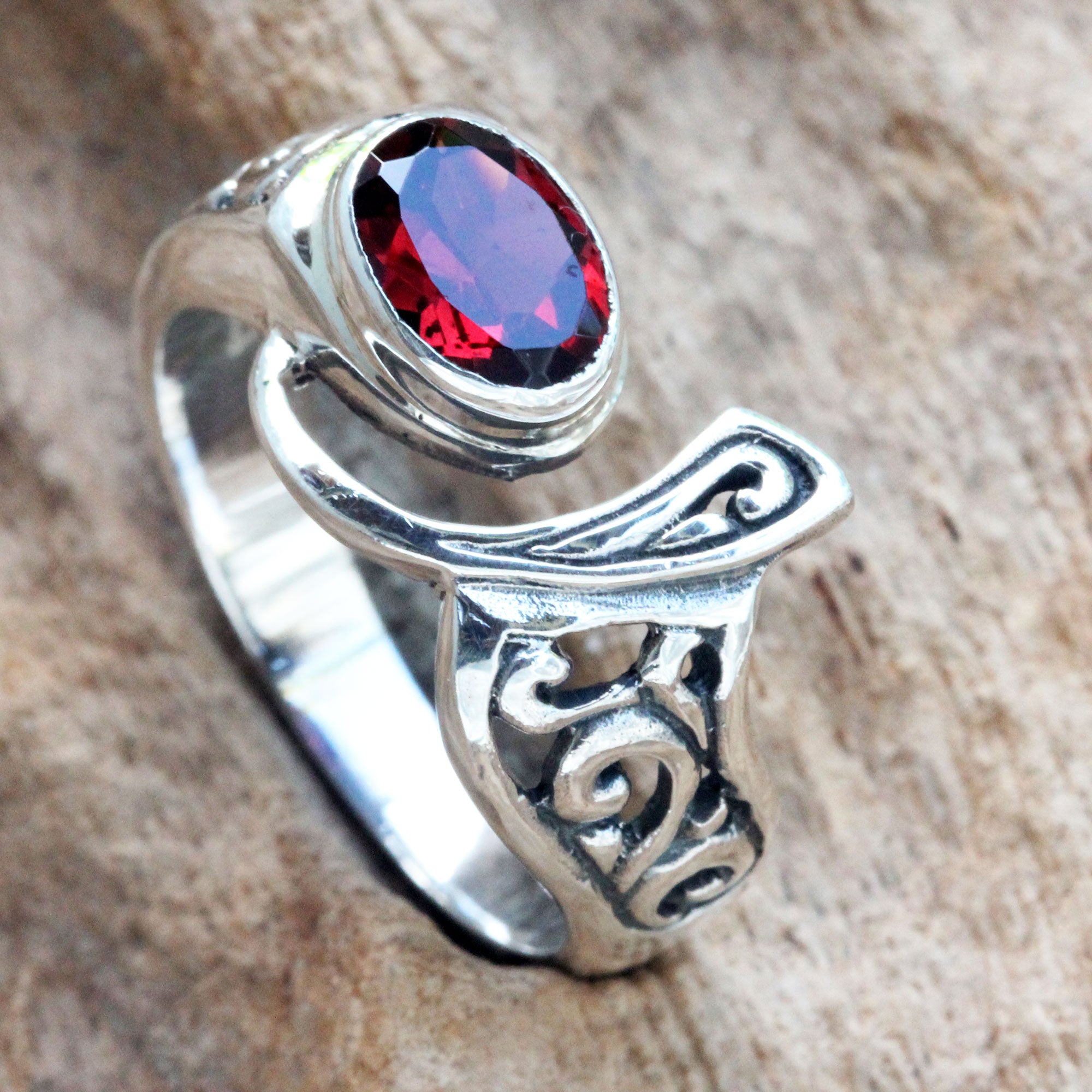 Premium Jimbaran Sterling Silver & Garnet Ring - Handcrafted Elegance