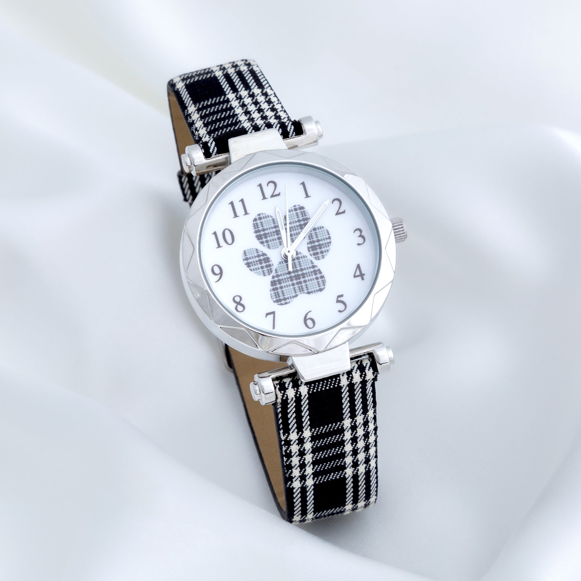 Ultimate Plaid Paw Print Watch - Stylish & Water-Resistant