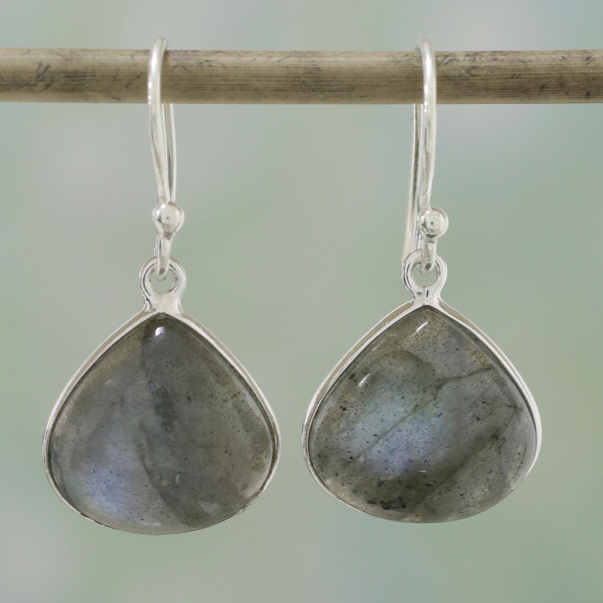 Premium Labradorite Silver Dangle Earrings – Ultimate Spiritual Elegance