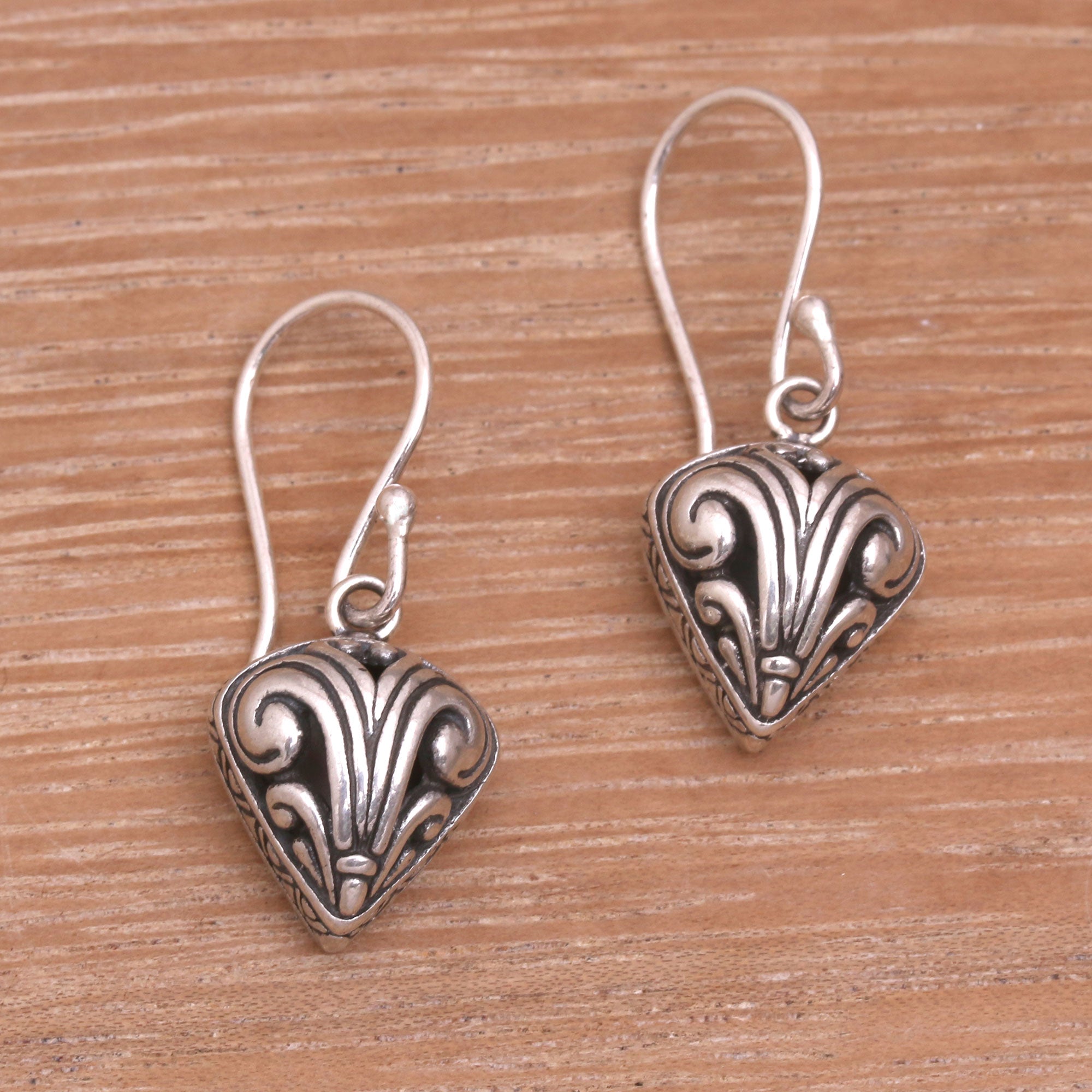 Premium Sterling Silver Swirl Dangle Earrings – Handcrafted in Bali