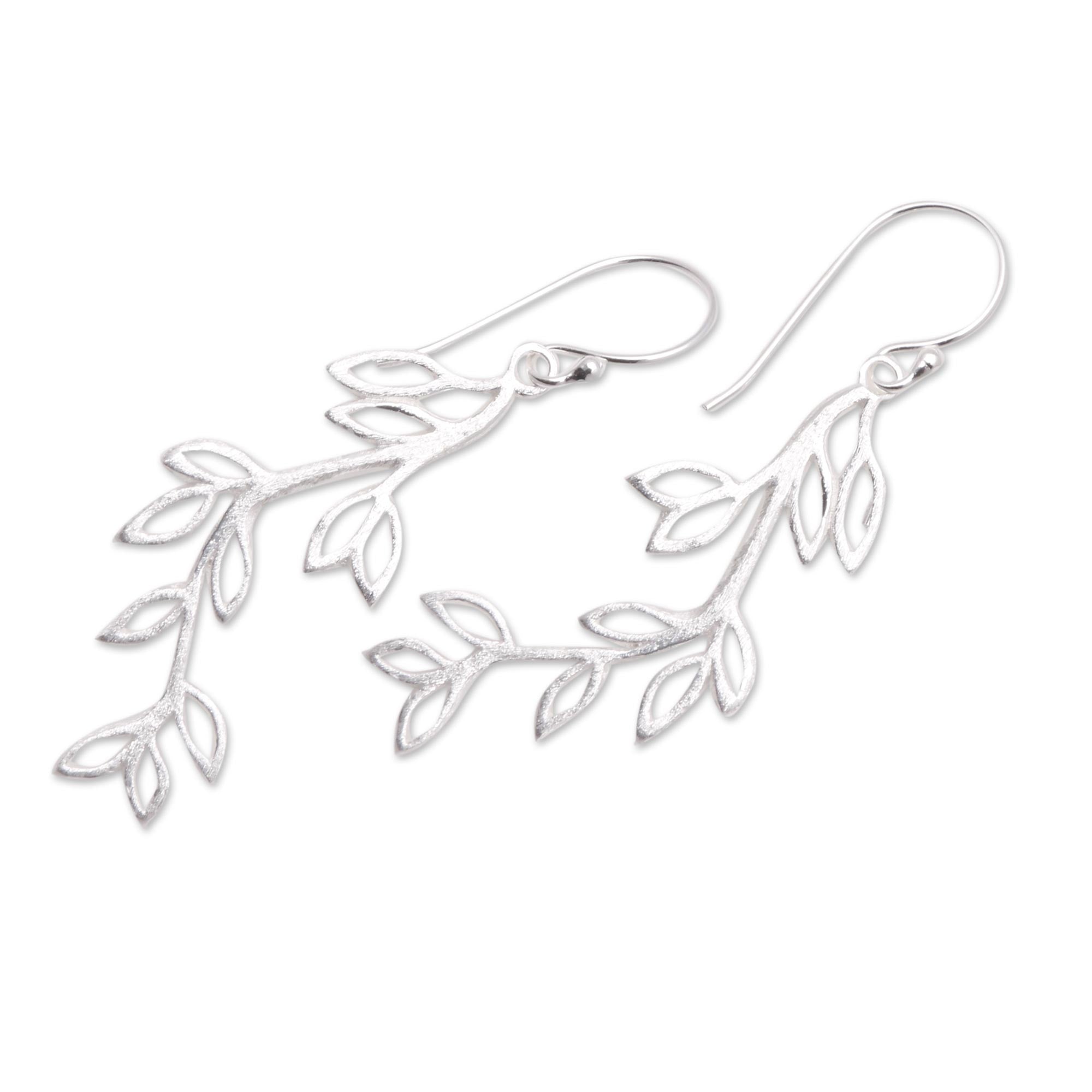 Premium Bali Sterling Silver Leaf Dangle Earrings - Handcrafted Elegance