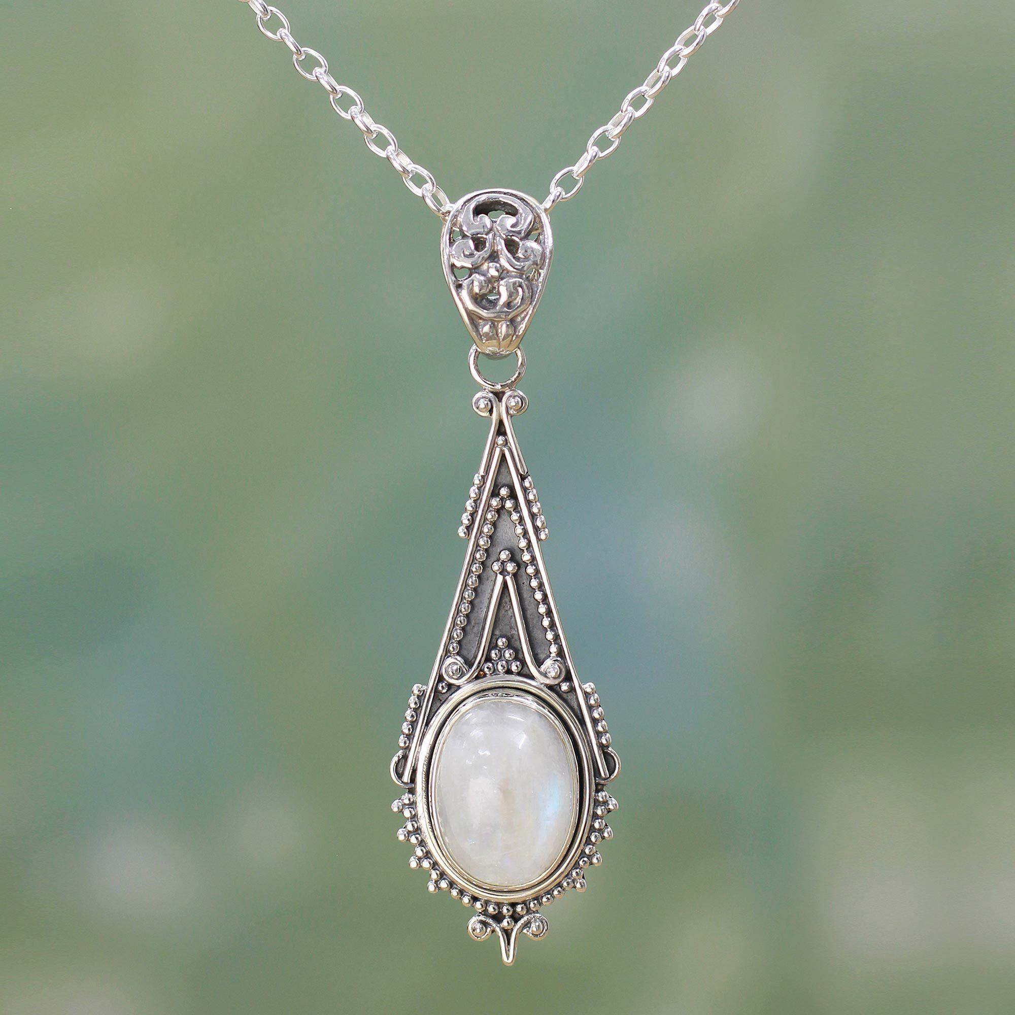 Premium Moonstone Radiance Pendant Necklace - Art Deco Elegance