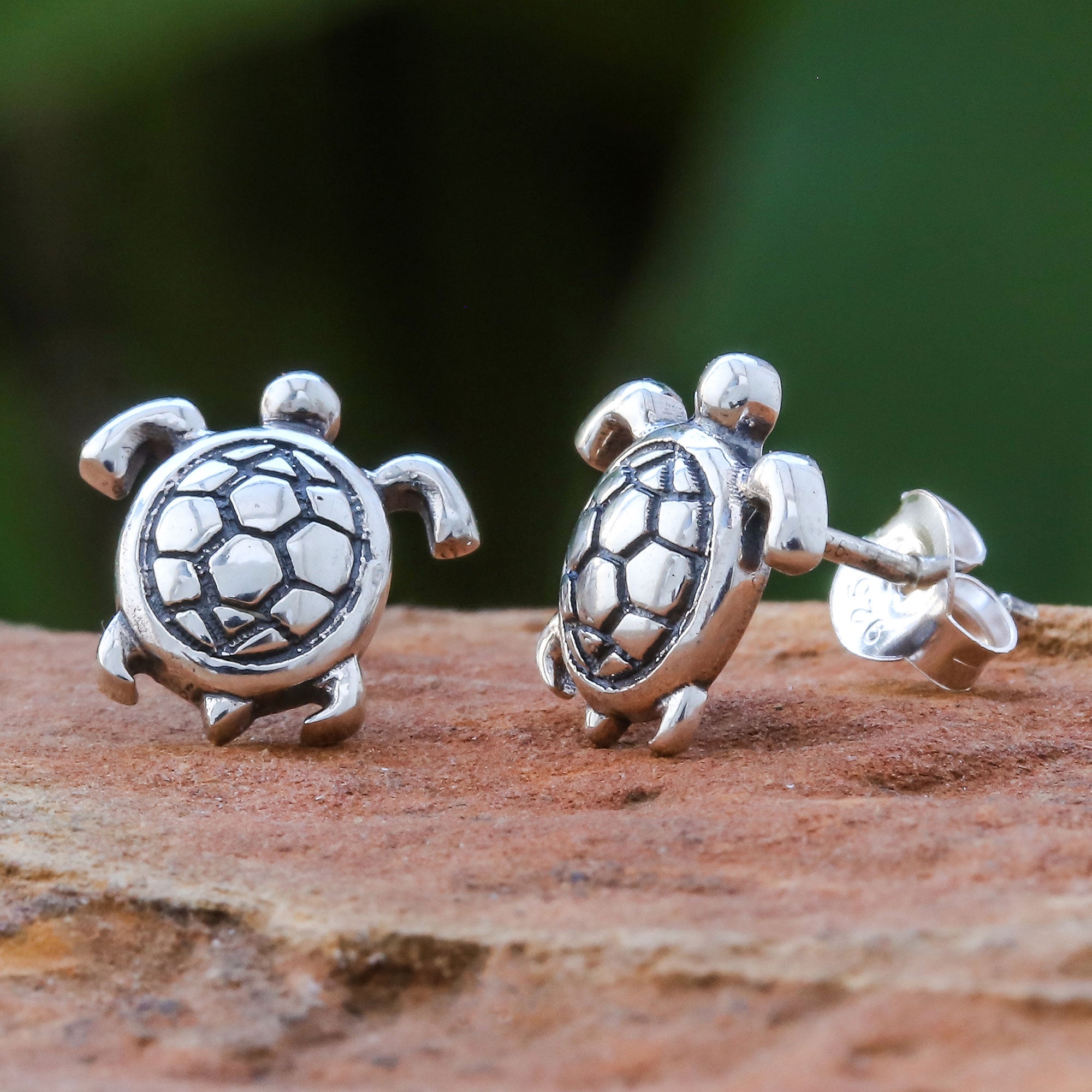 Premium Thai Artisan Sterling Silver Turtle Earrings - Handcrafted Elegance