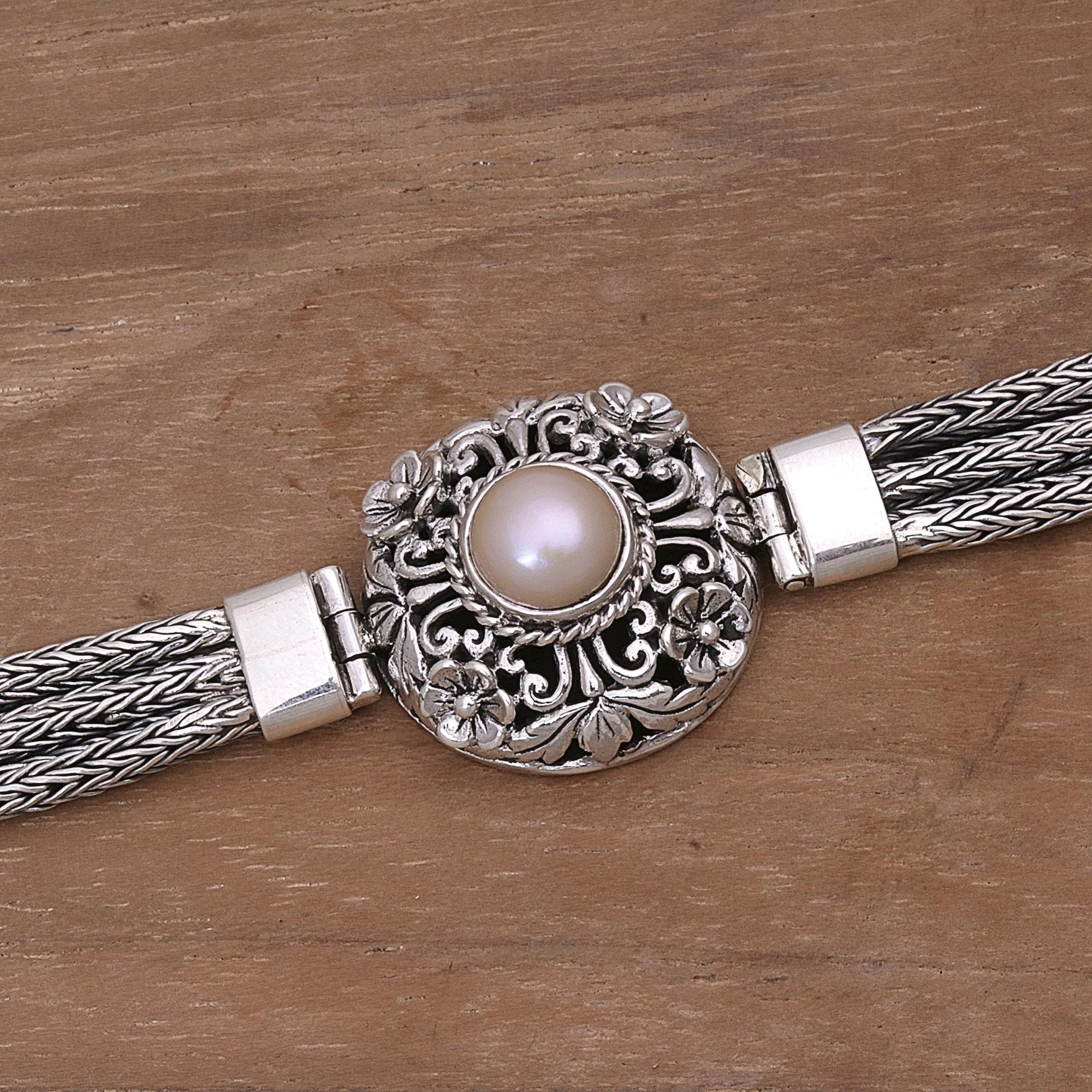 Premium Floral Elegance Pearl & Silver Bracelet