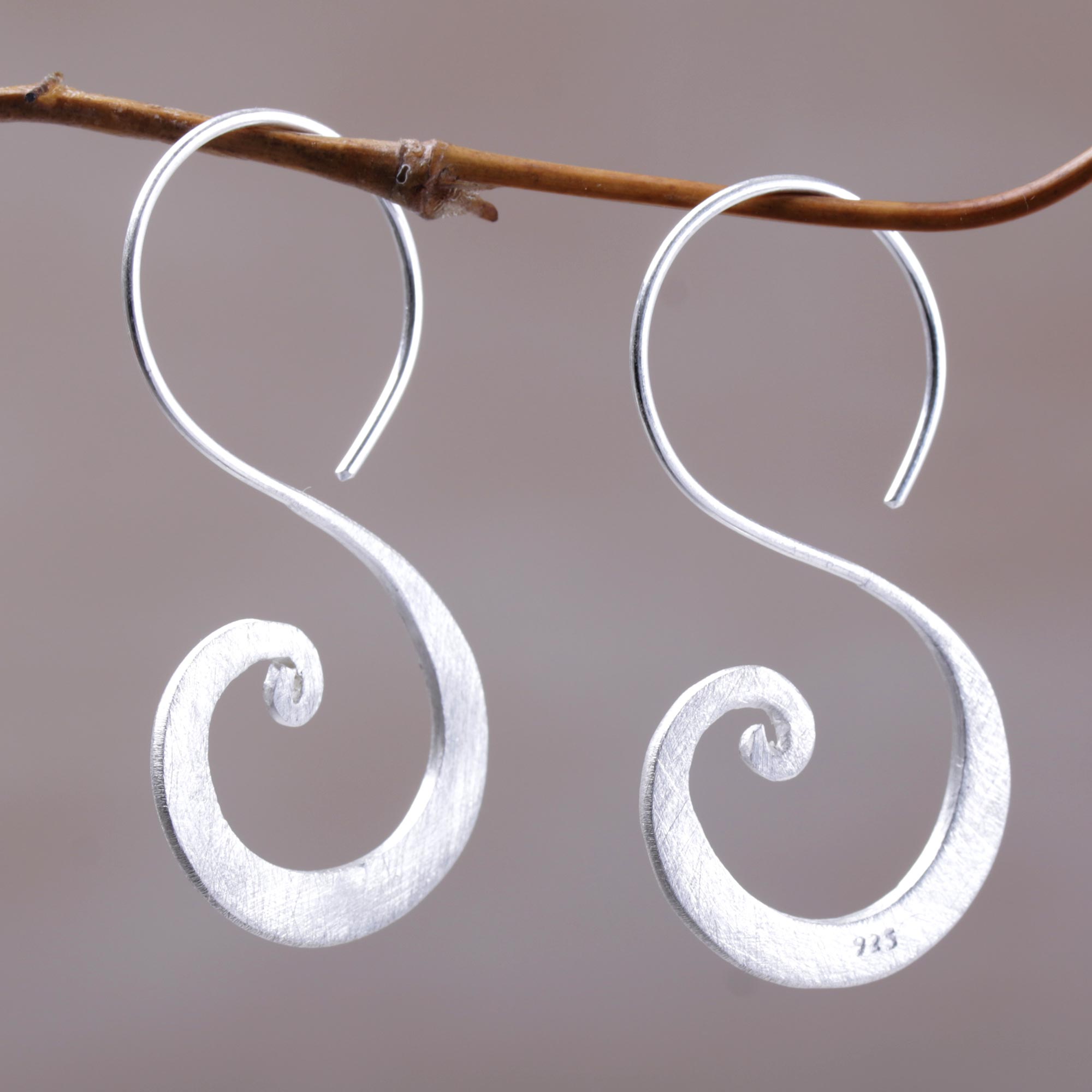 Premium Cloud's Curve Sterling Silver Spiral Drop Earrings – Handcrafted in Bali