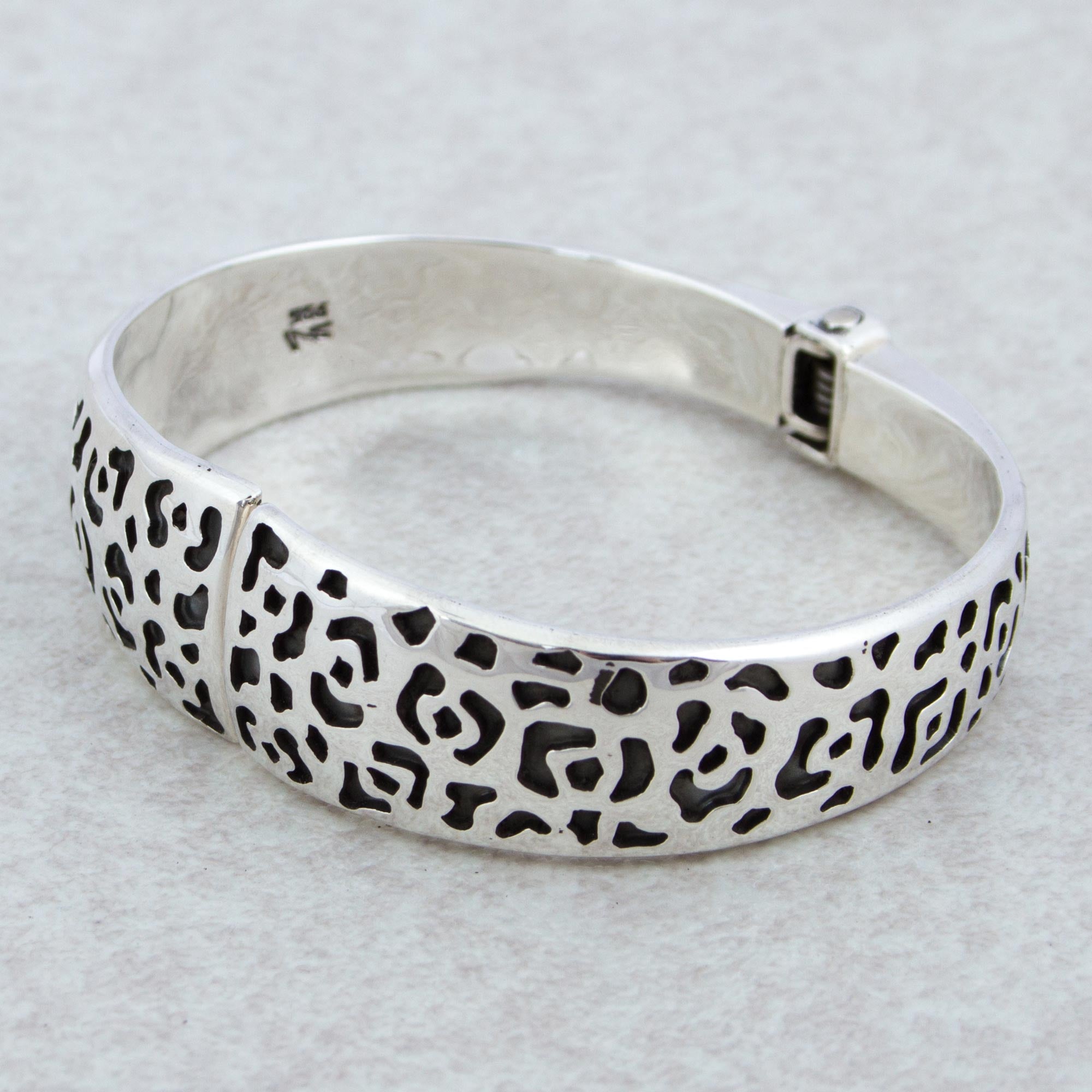 Premium Taxco Silver Jaguar Bangle Bracelet - Handcrafted in Mexico