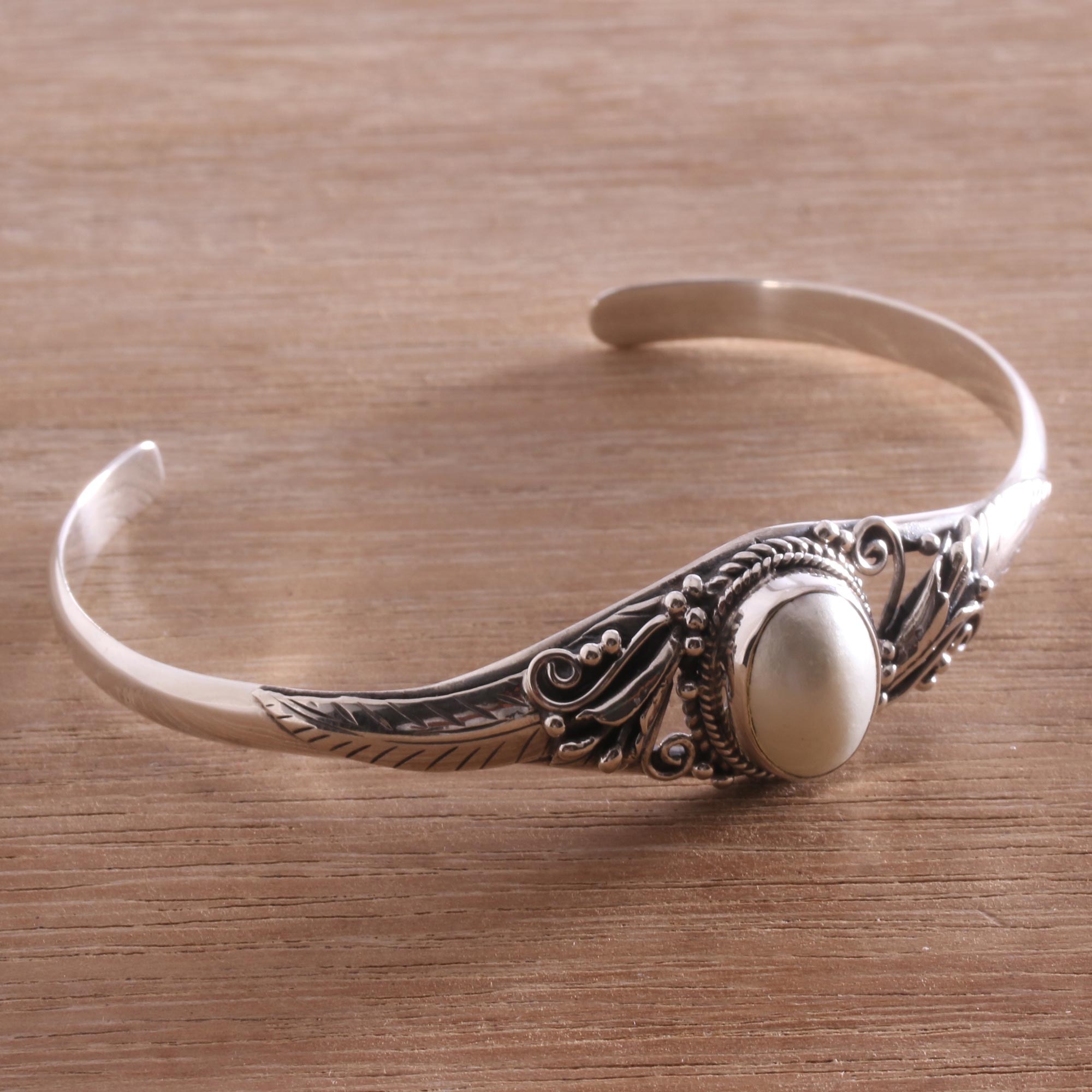 Premium Moonlight Shade Silver Cuff Bracelet with Cultured Pearl