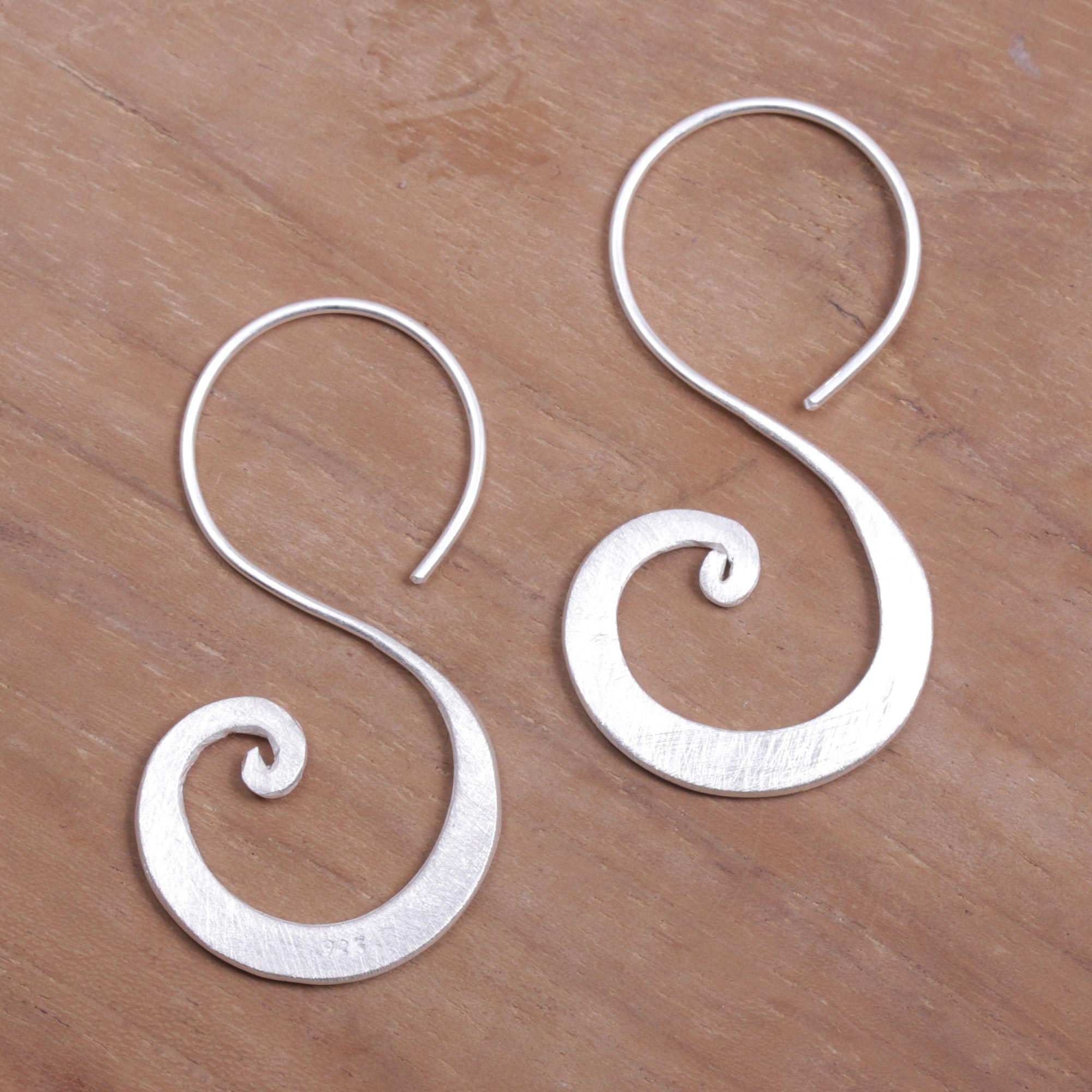 Premium Cloud's Curve Sterling Silver Spiral Drop Earrings – Handcrafted in Bali