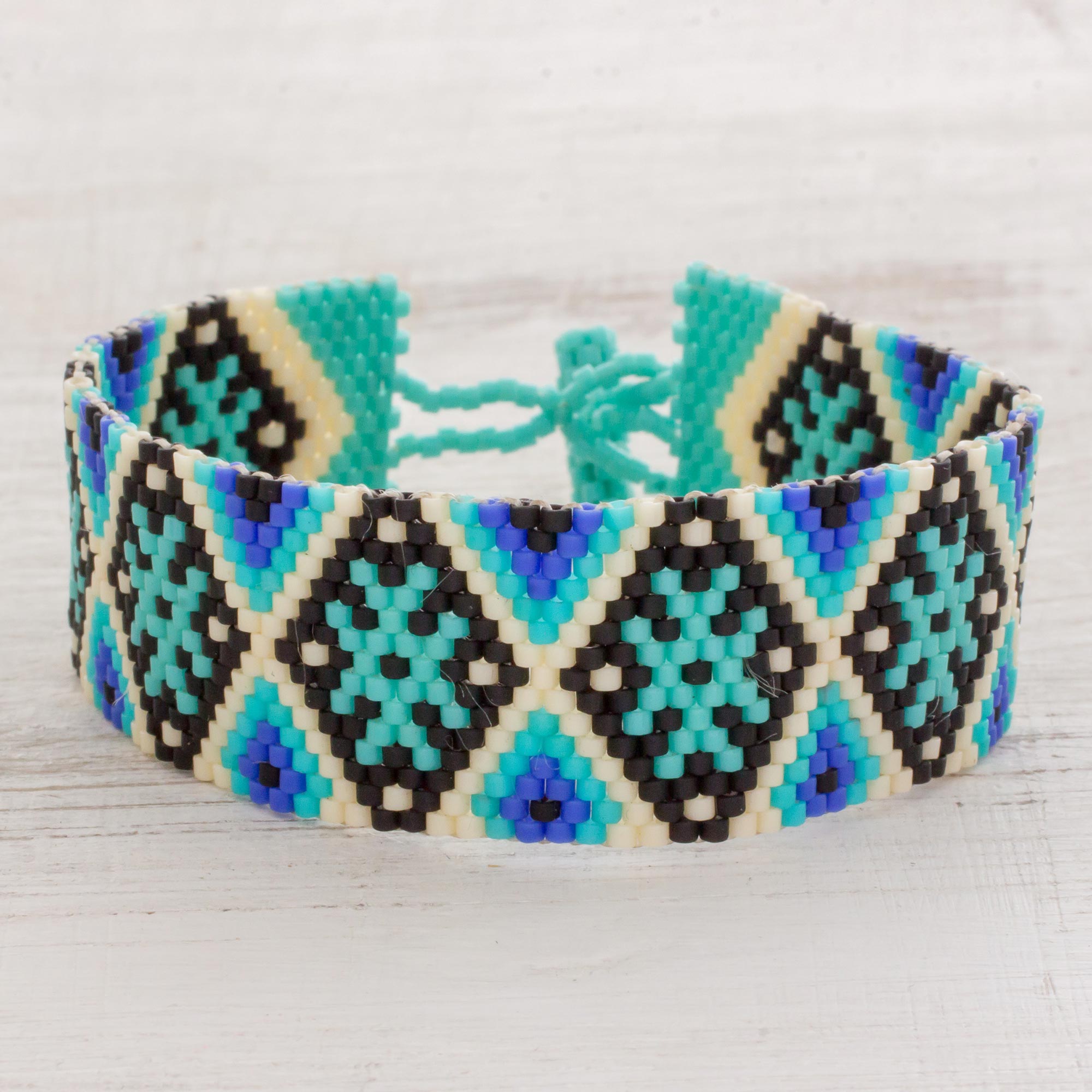 Premium Handcrafted Sea Stars Geometric Beaded Bracelet