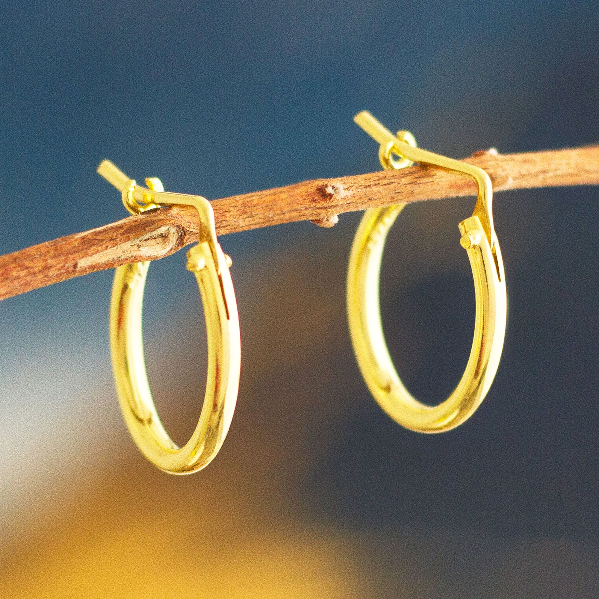 Premium 18k Gold Plated Hoop Earrings - Timeless Peruvian Design