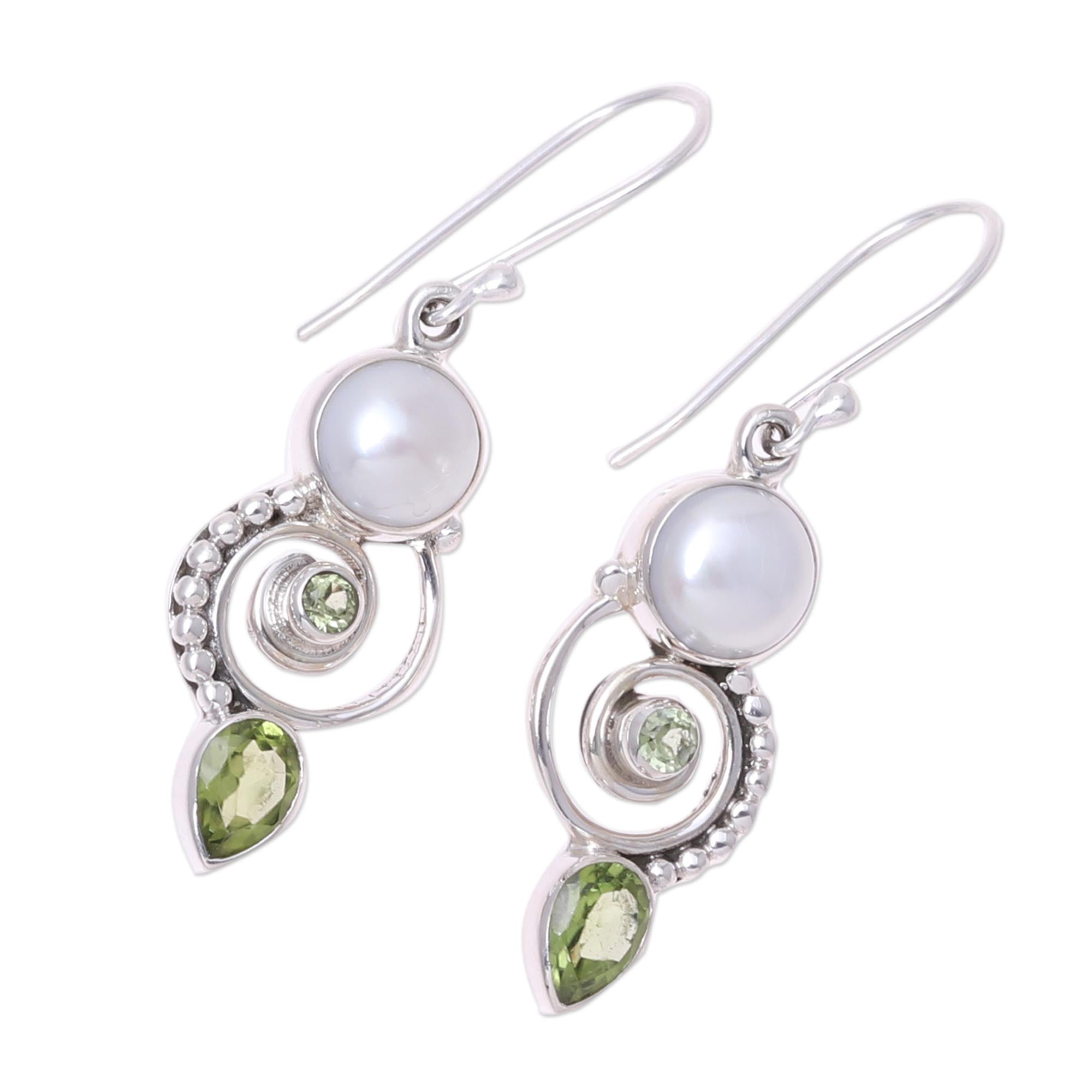 Premium Labyrinth Dangle Earrings with Cultured Pearl & Peridot