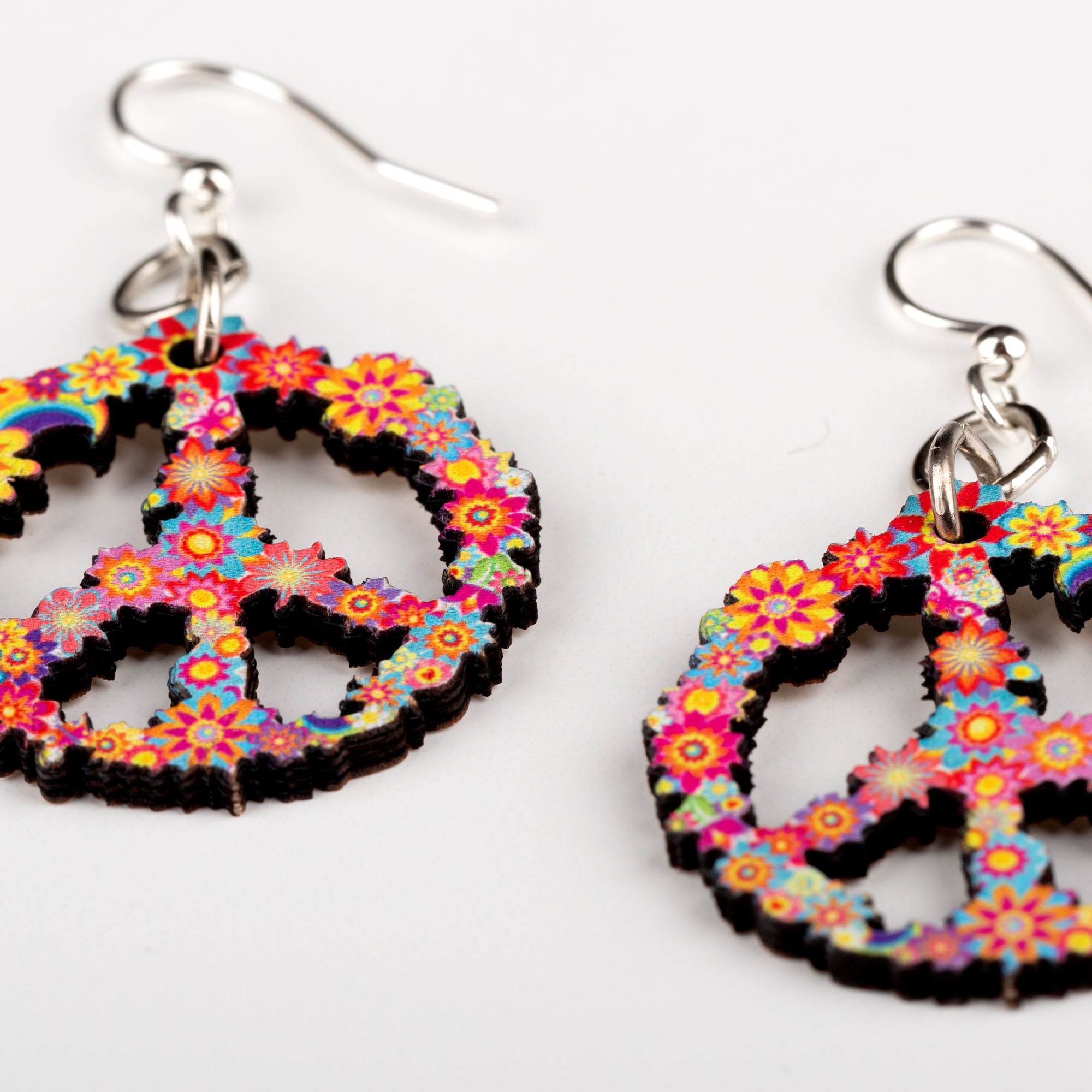 Premium Blossom Wooden Peace Sign Earrings - Eco-Friendly & Essential Oil Diffuser