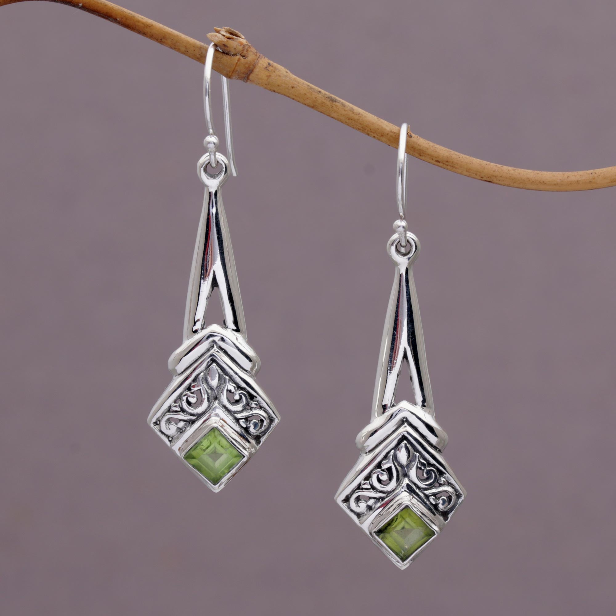 Premium Bali Gleam Peridot Sterling Silver Dangle Earrings - Artisan Crafted