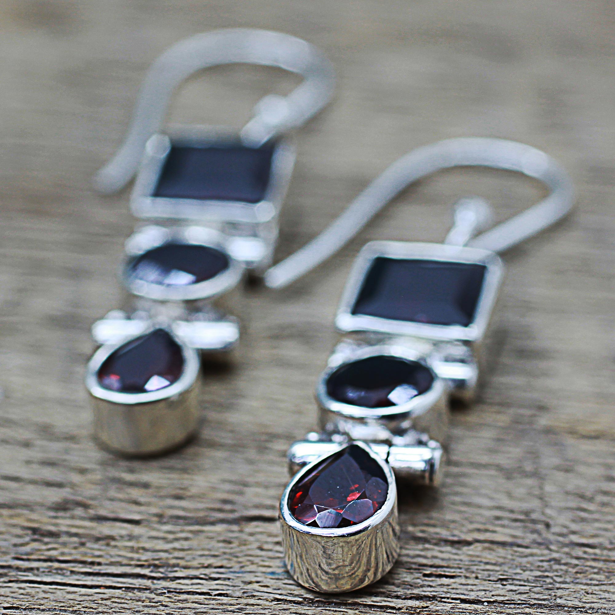 Premium Radiant Glamour Geometric Garnet Dangle Earrings in Sterling Silver