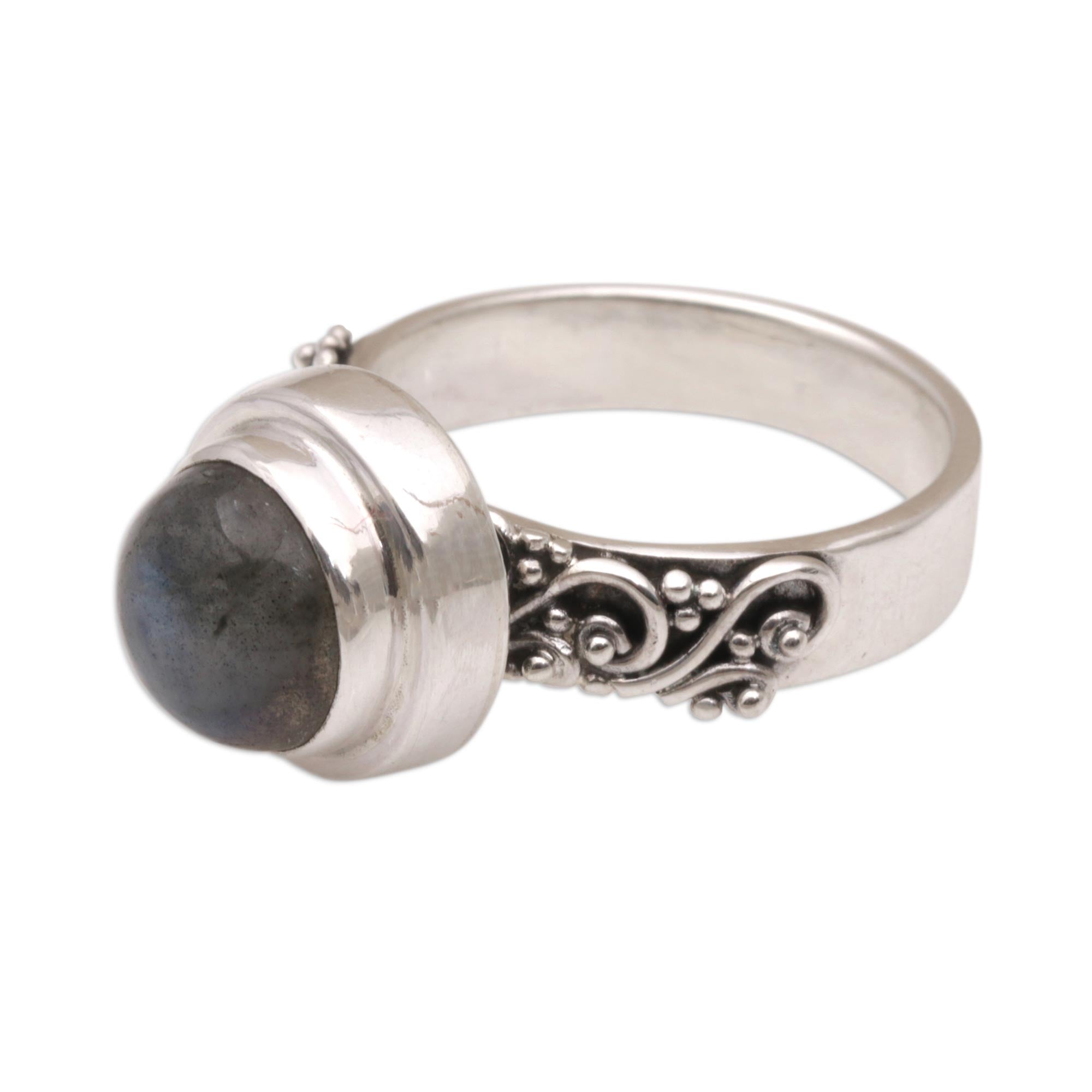 Premium Labradorite Silver Ring - Handcrafted Elegance