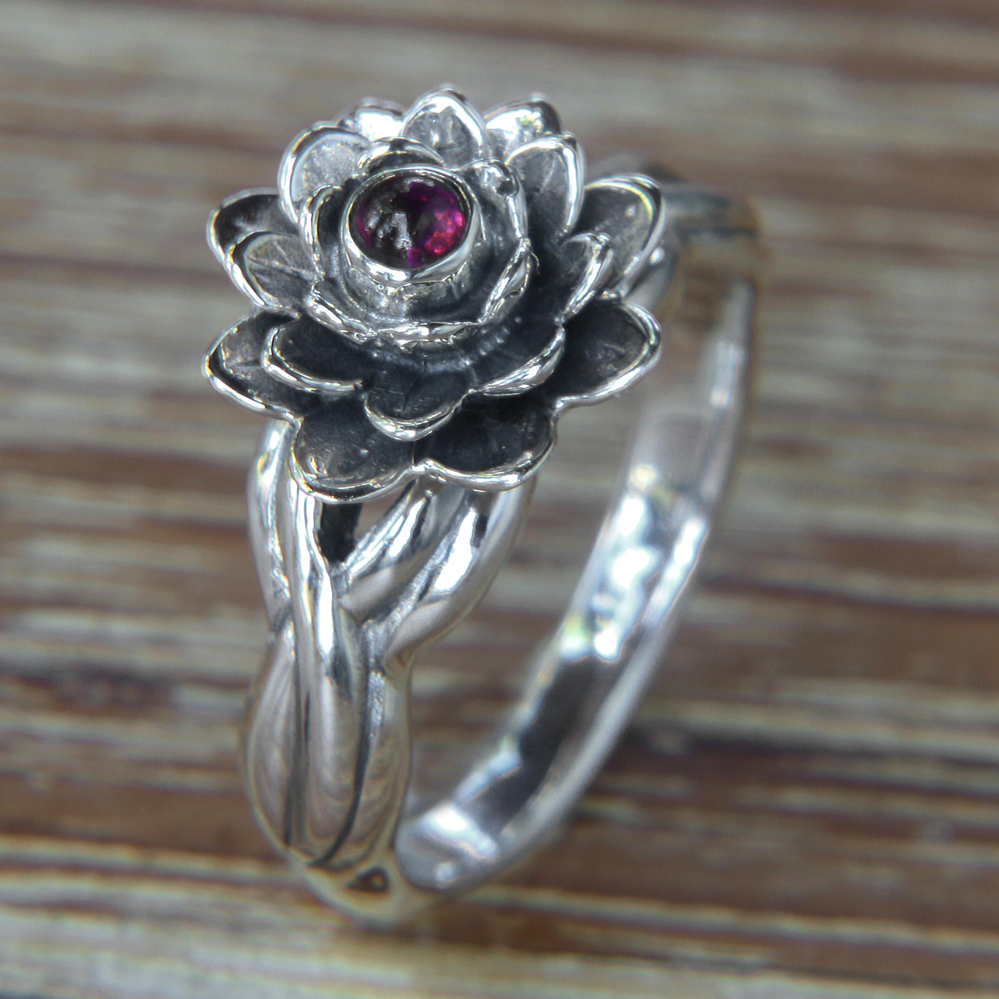 Premium Red-Eyed Lotus Sterling Silver Garnet Ring - Handcrafted Elegance